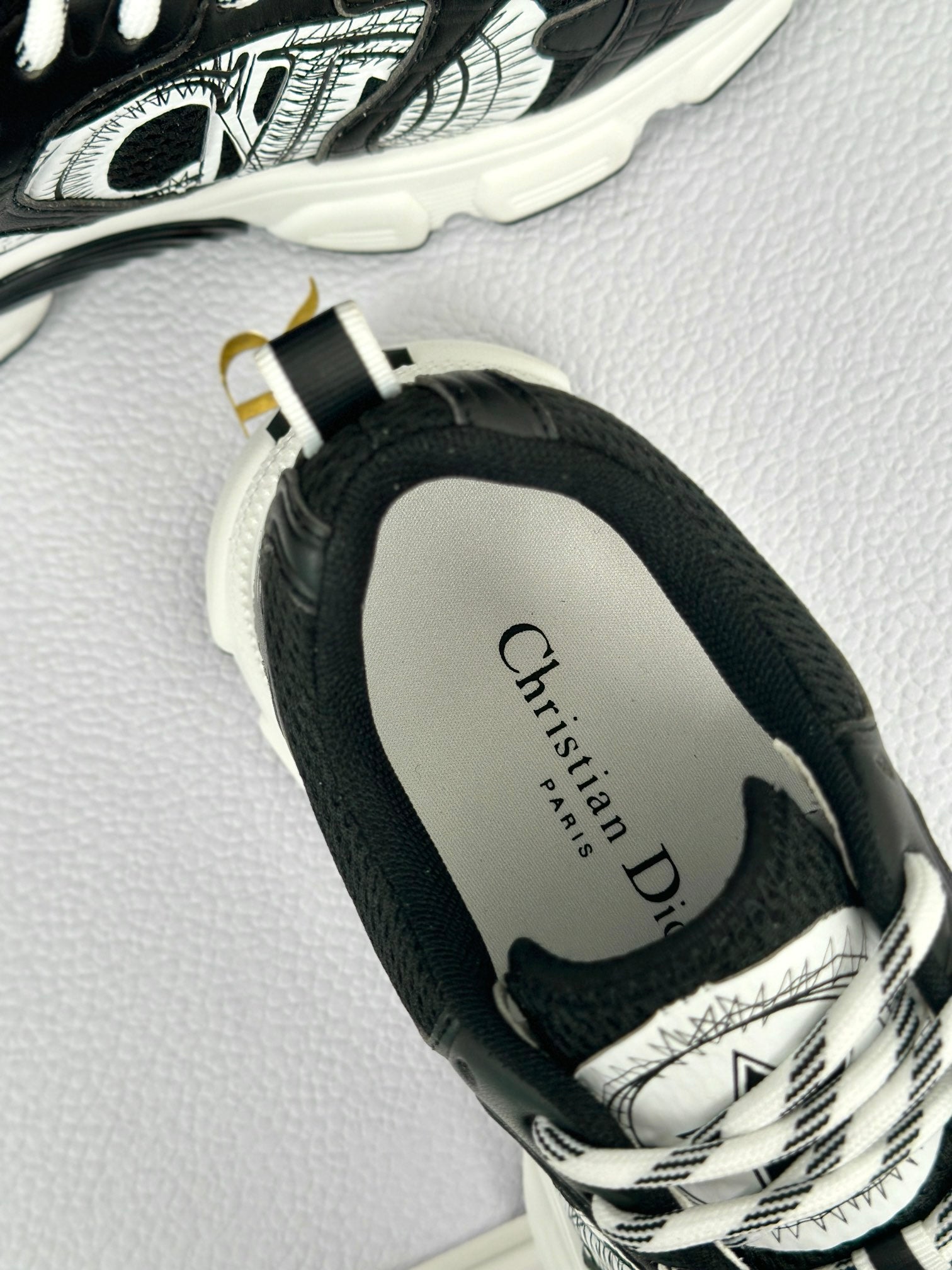 DIOR sneakers 120