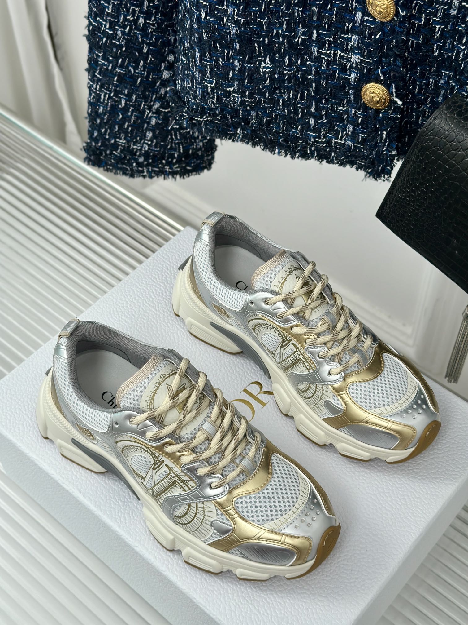DIOR sneakers 121