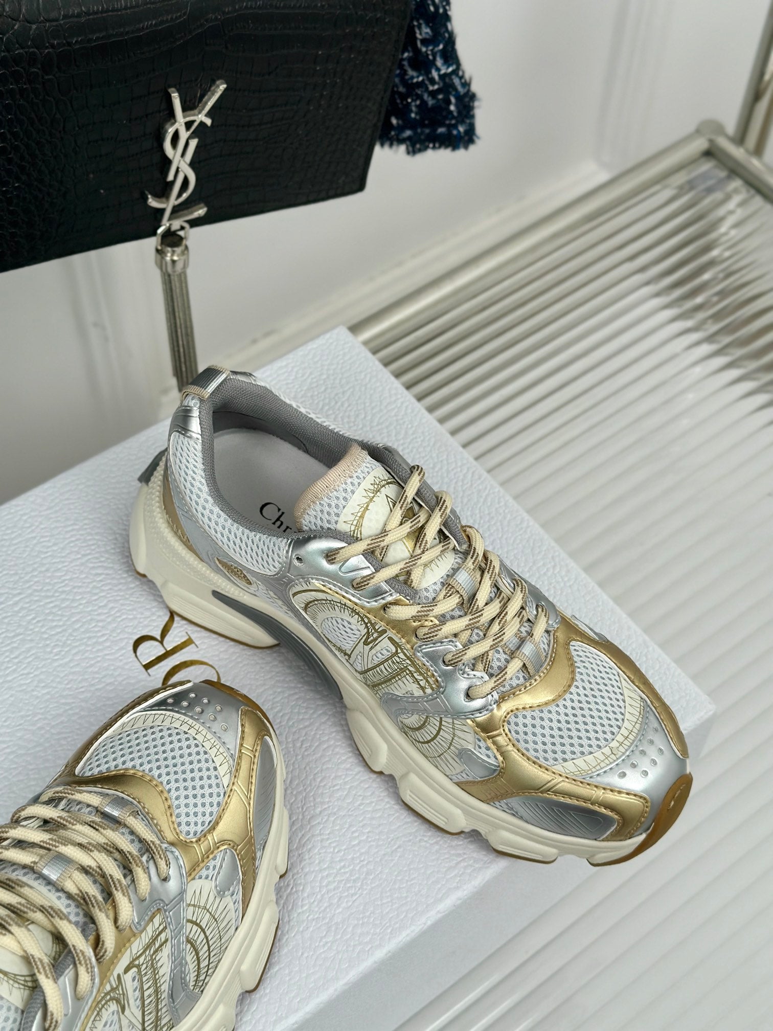 DIOR sneakers 121