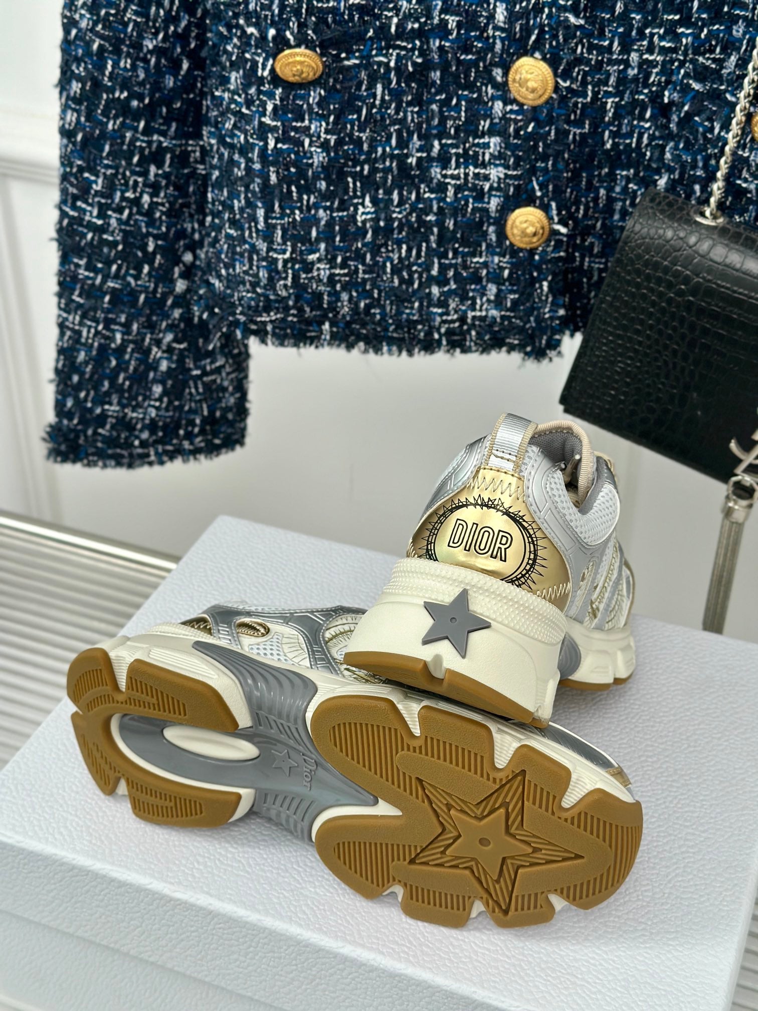 DIOR sneakers 121