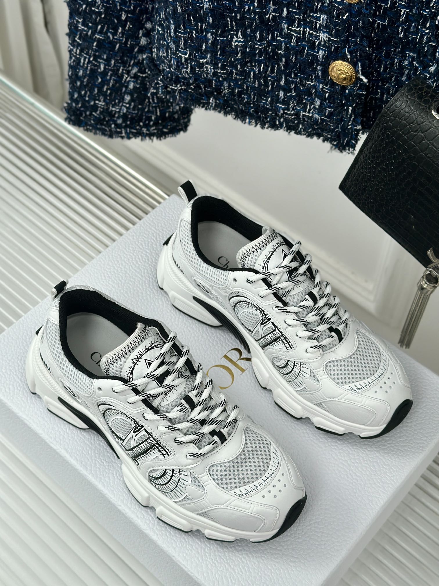 DIOR sneakers 123