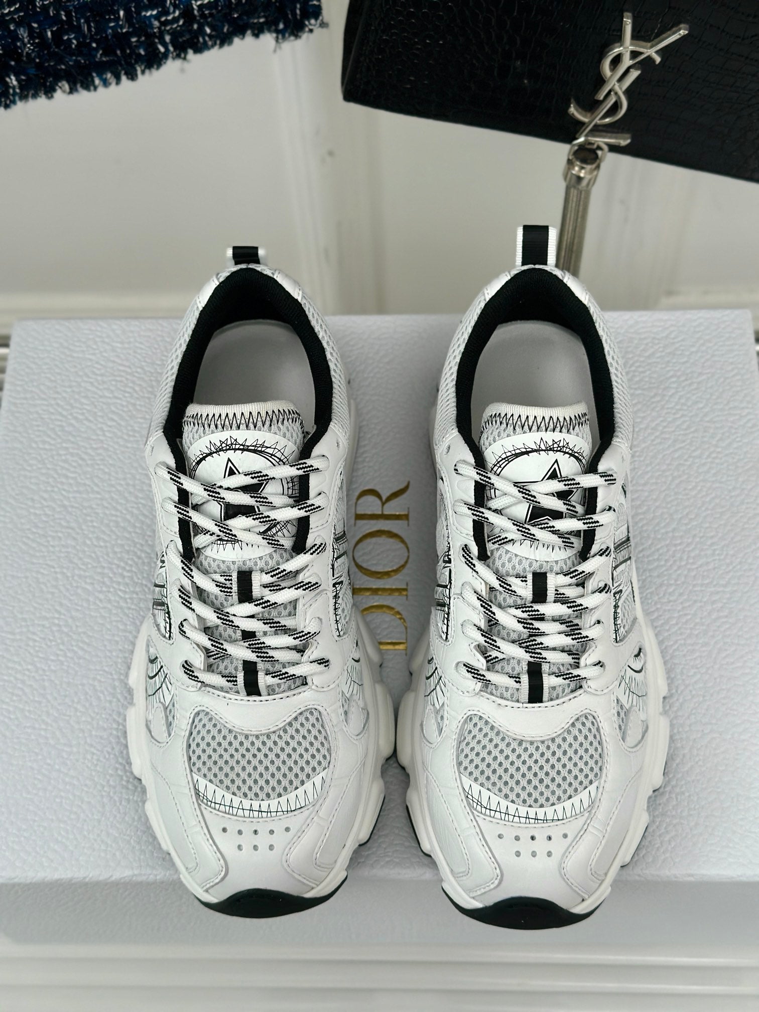 DIOR sneakers 123