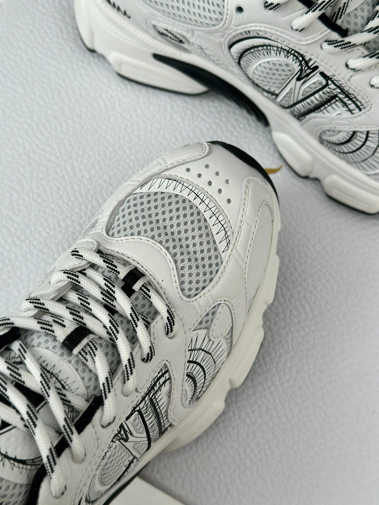 DIOR sneakers 123