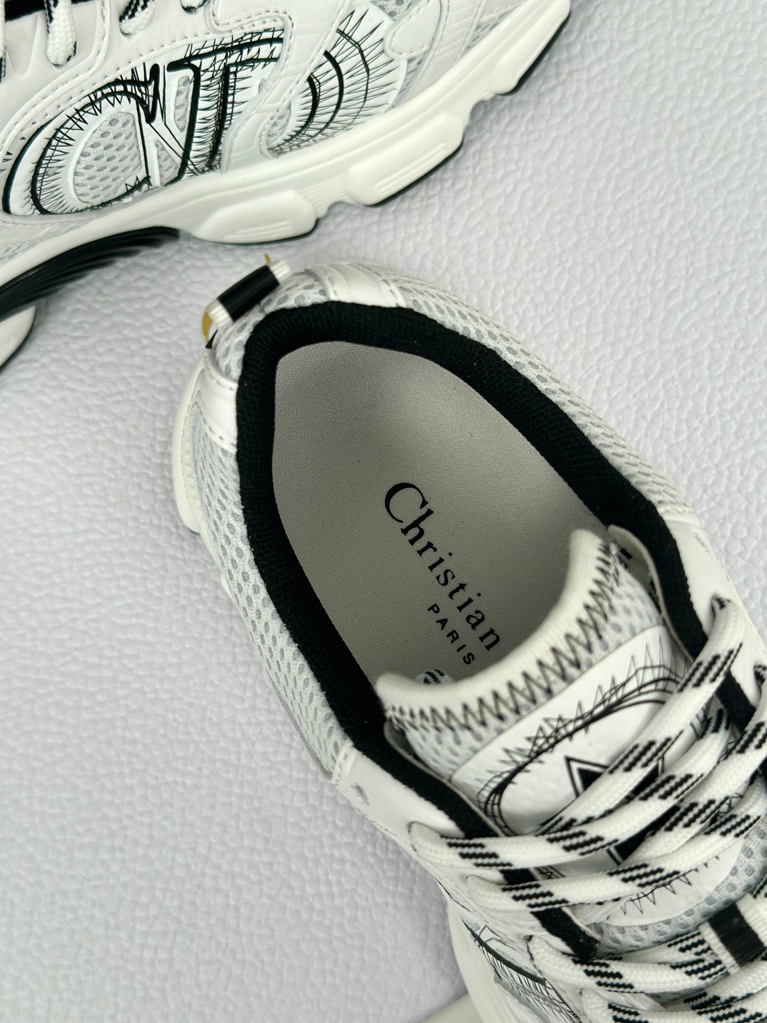 DIOR sneakers 123
