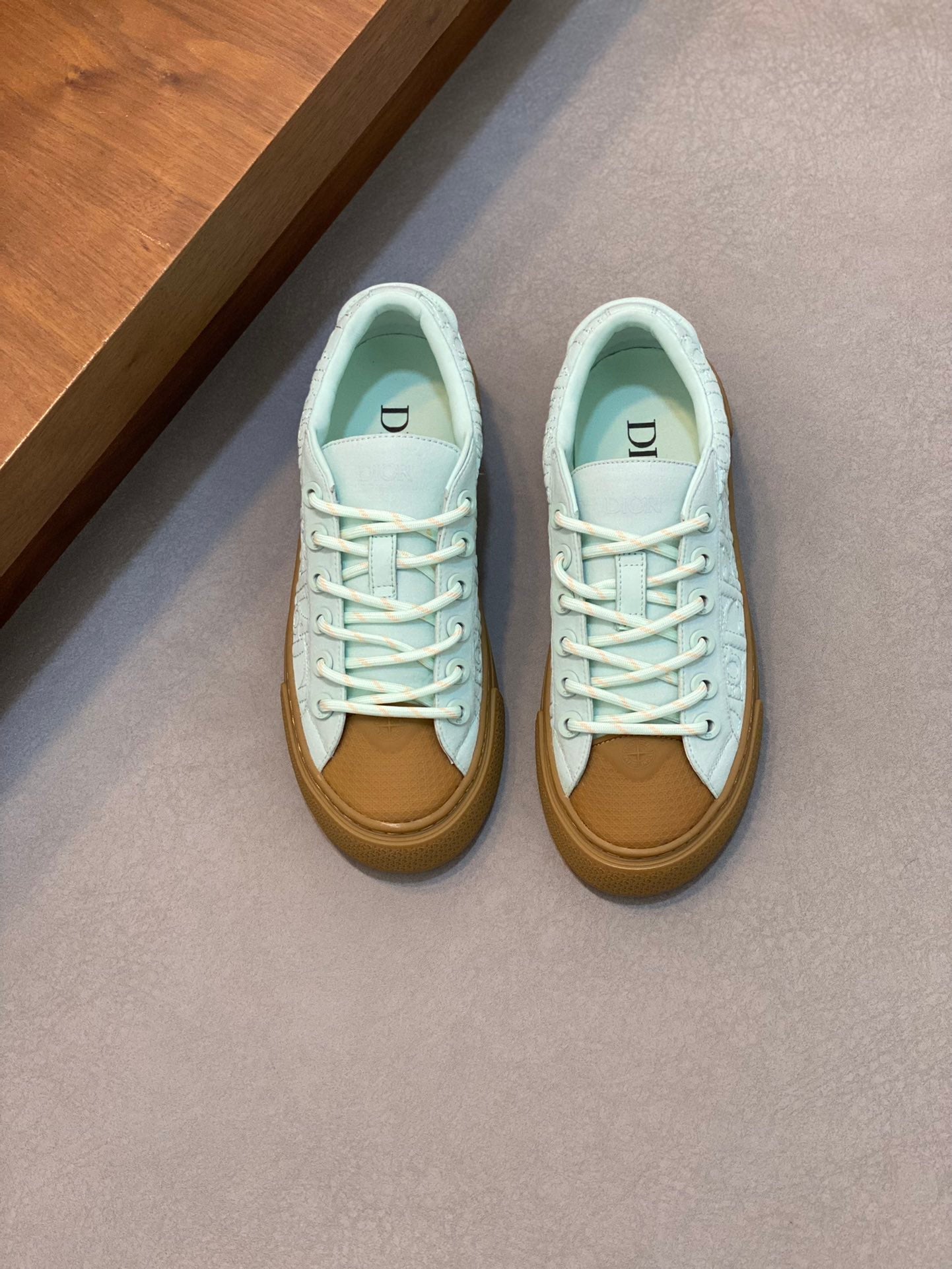 DIOR sneakers 127