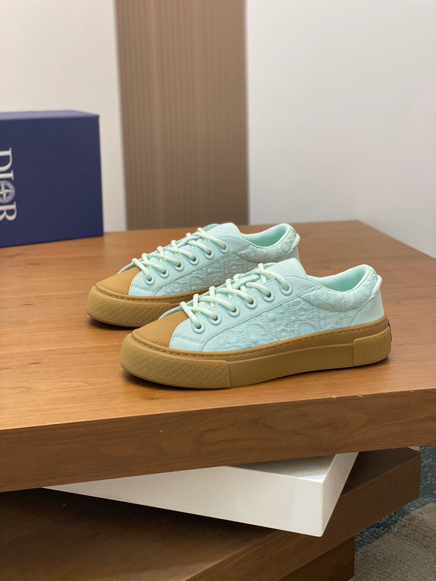 DIOR sneakers 127
