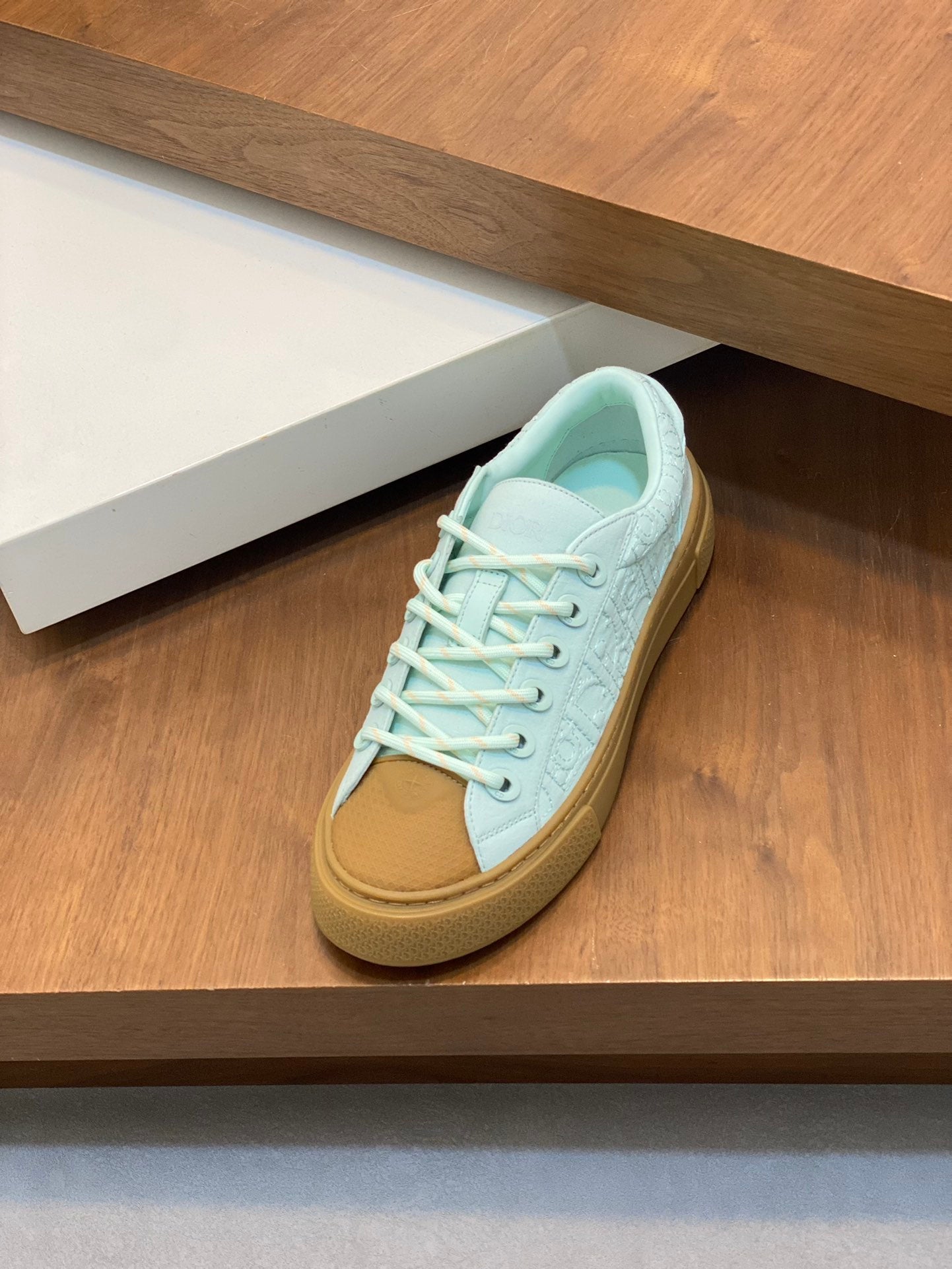DIOR sneakers 127