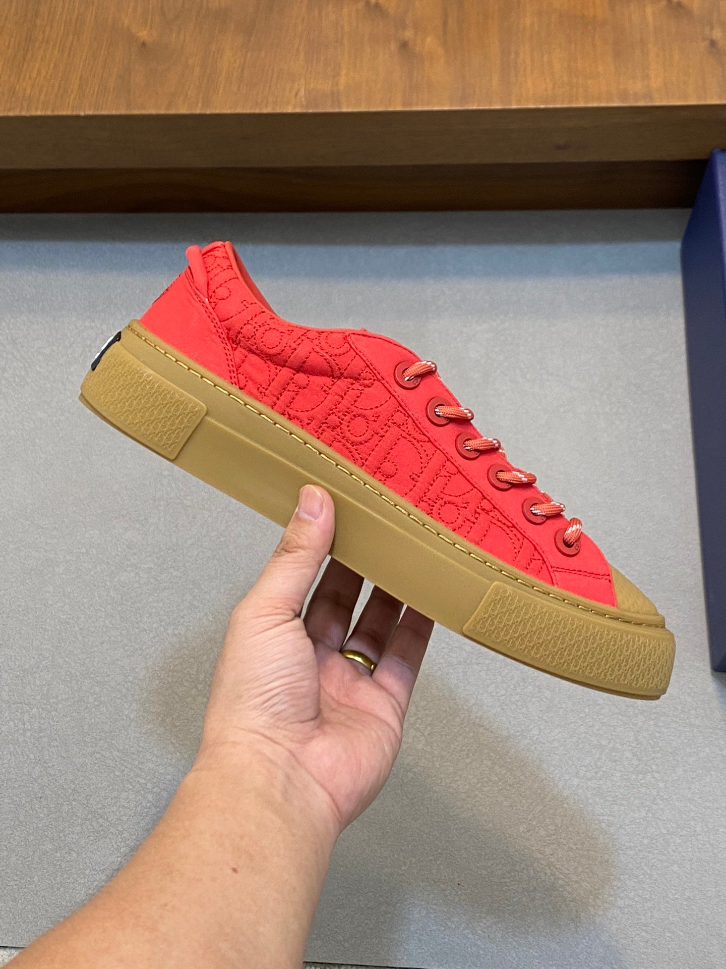 DIOR sneakers 128