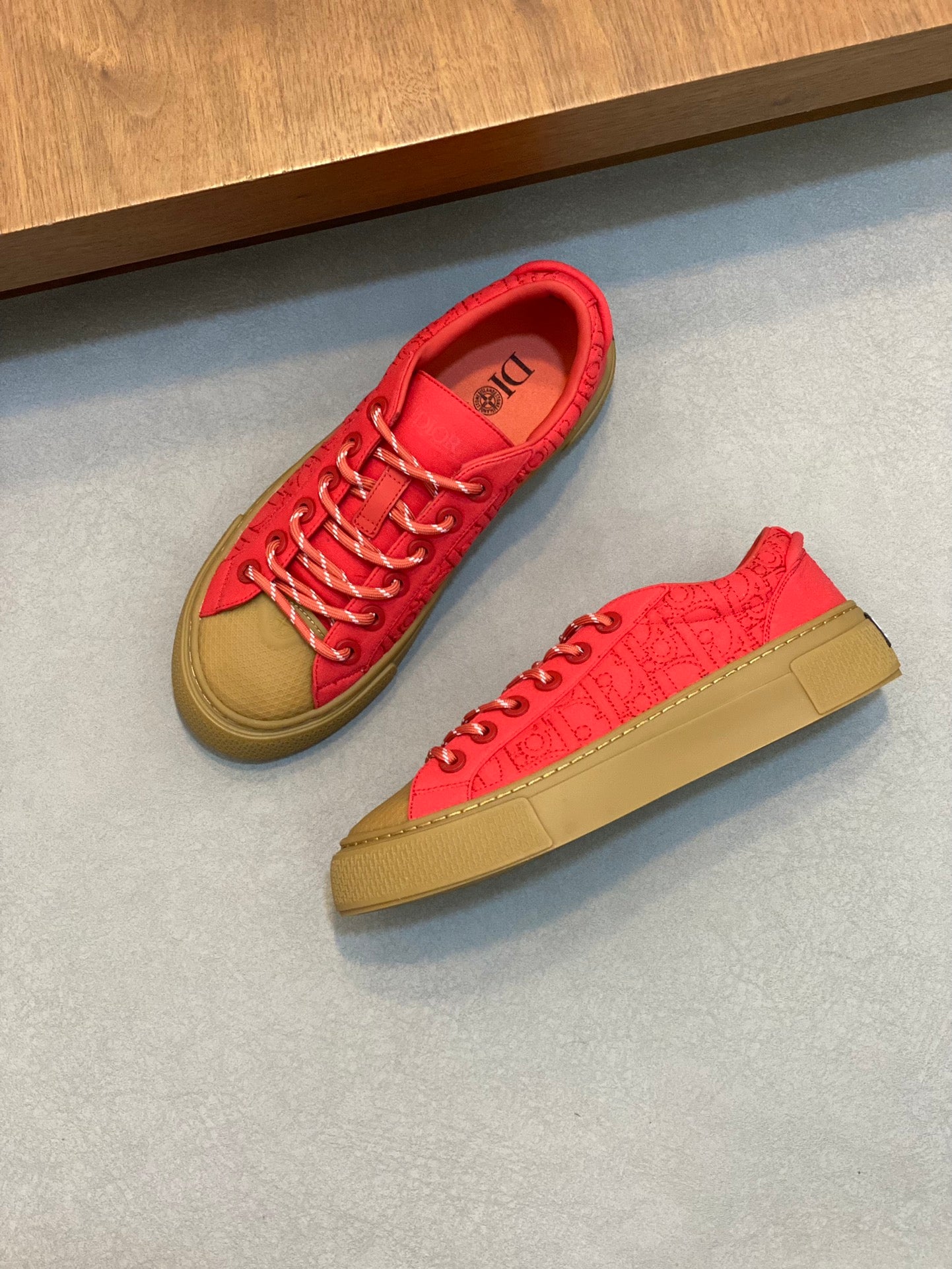 DIOR sneakers 128