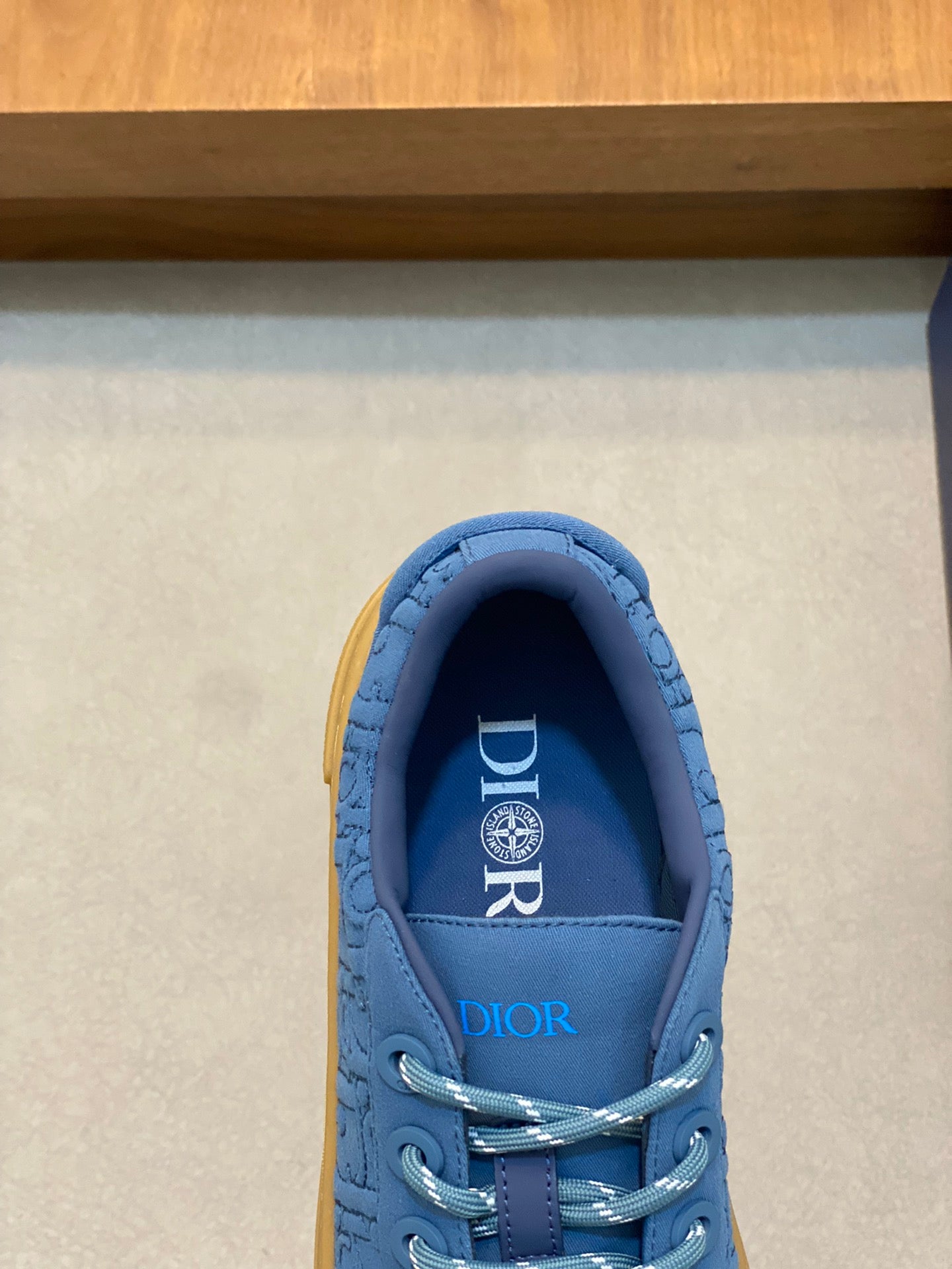 DIOR sneakers 129