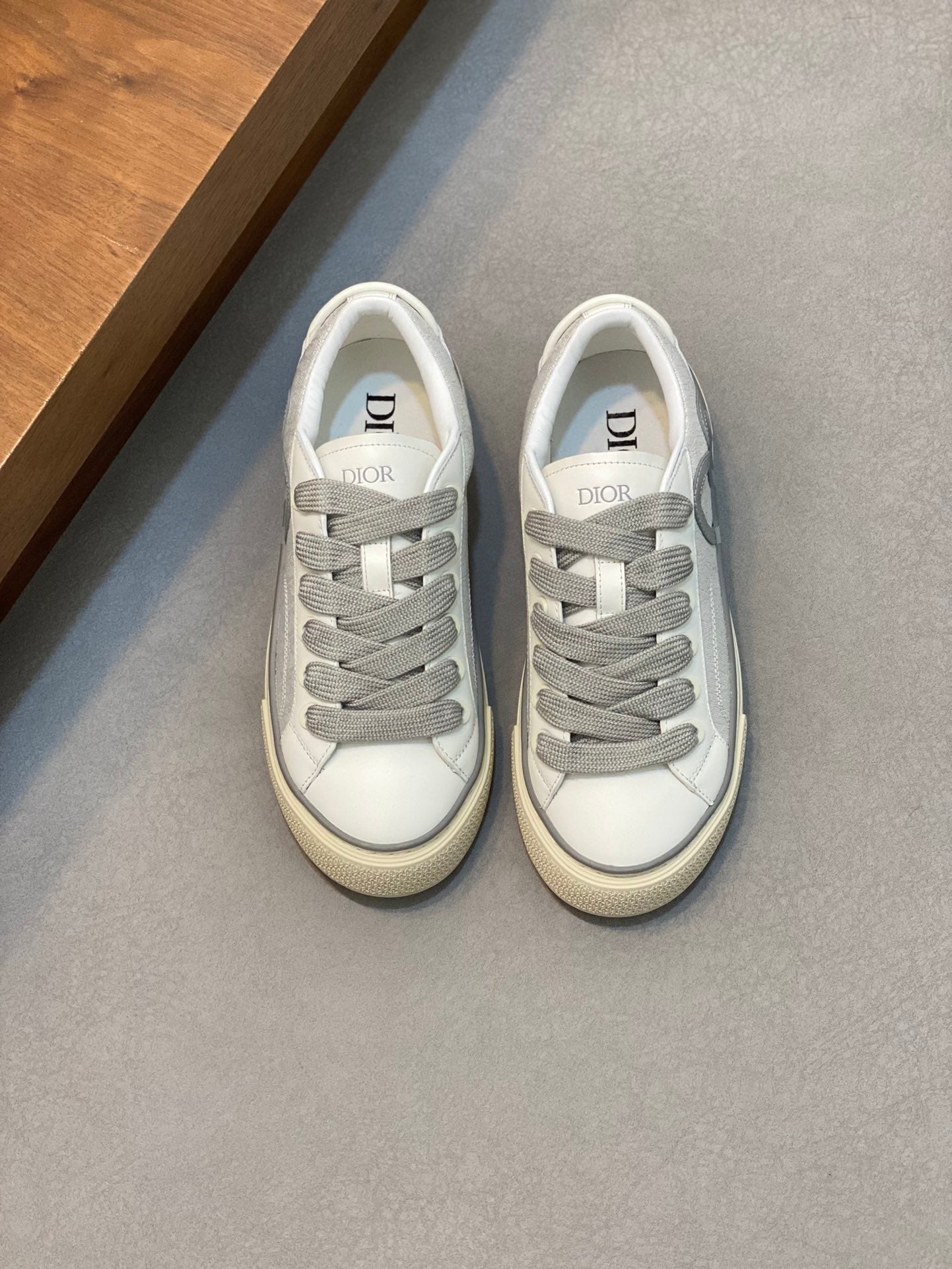 DIOR sneakers 130
