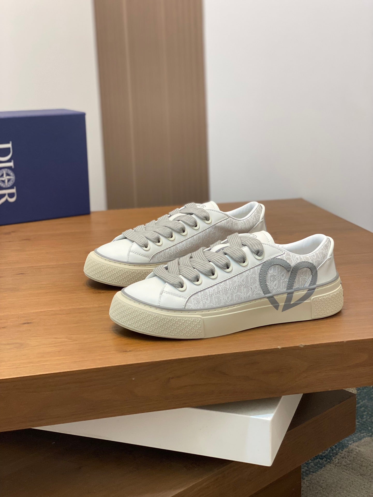 DIOR sneakers 130