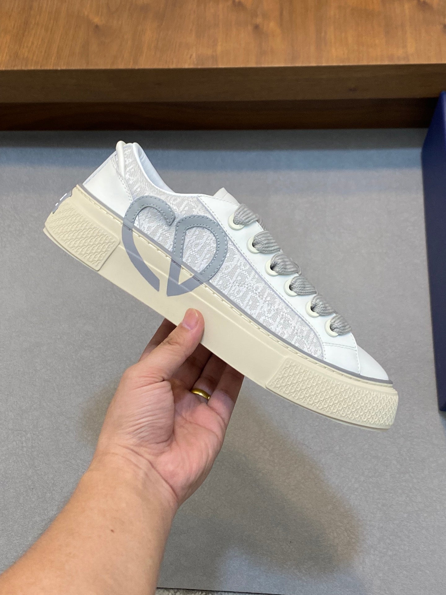 DIOR sneakers 130