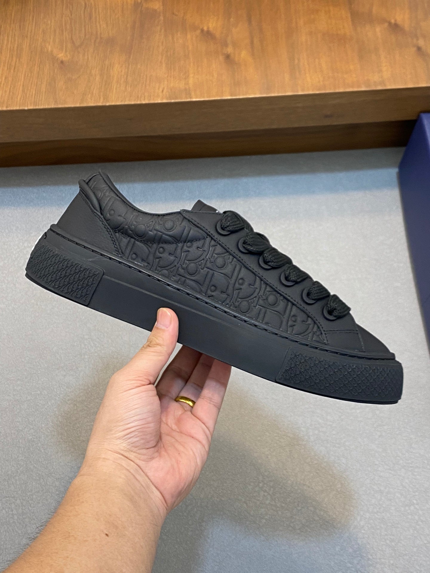 DIOR sneakers 134