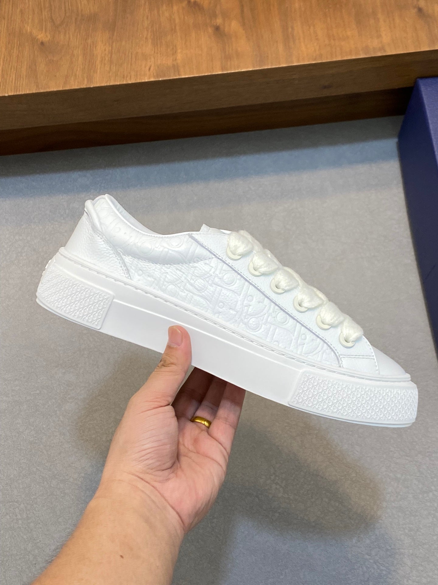 DIOR sneakers 135