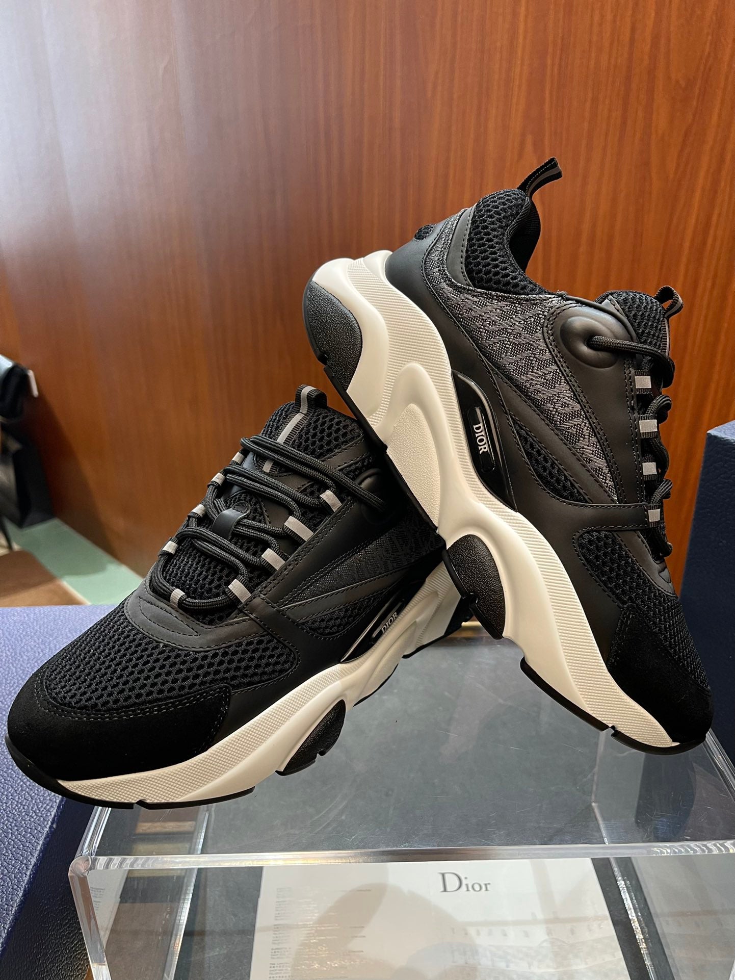 DIOR sneakers 140