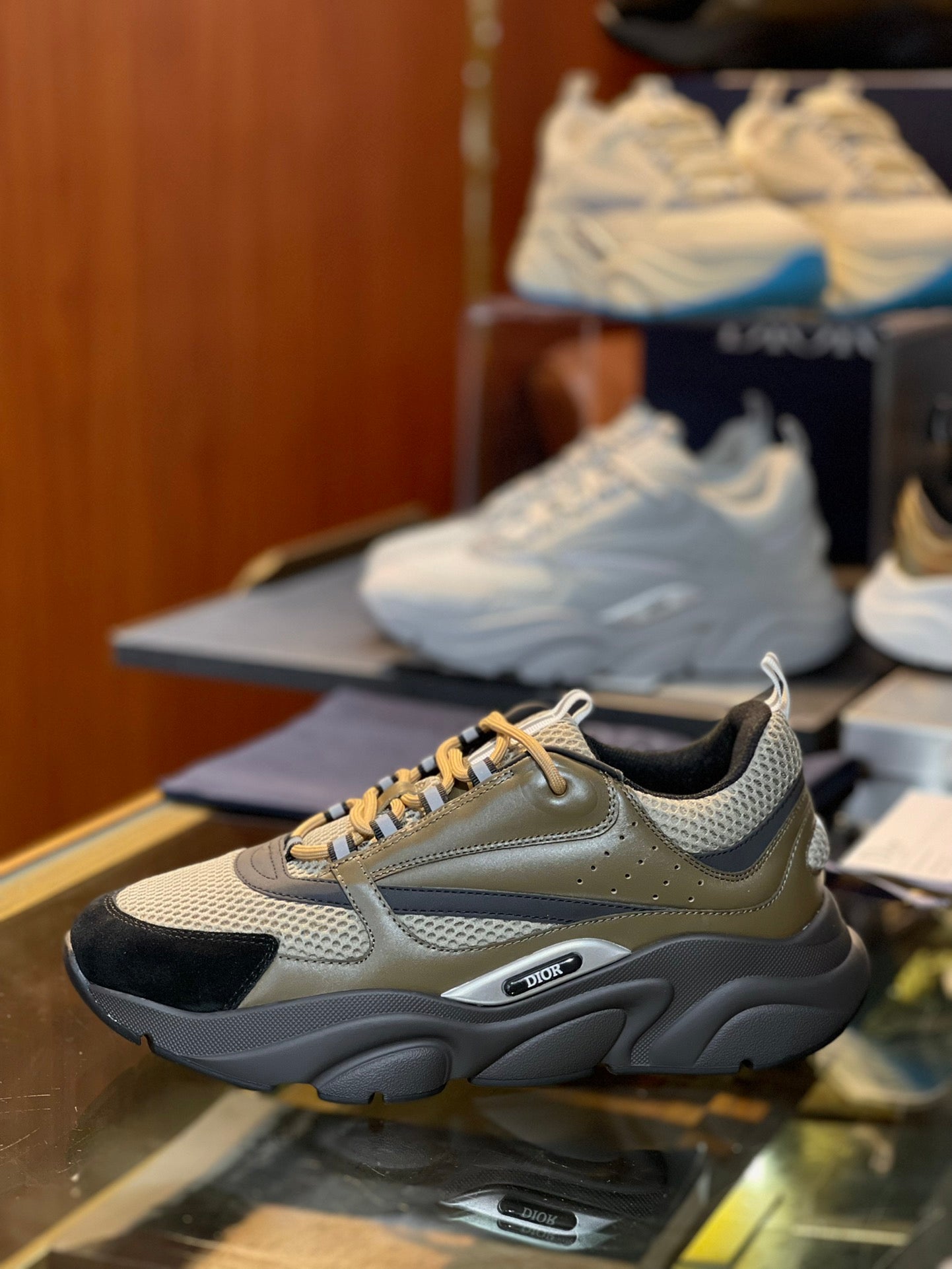 DIOR sneakers 142