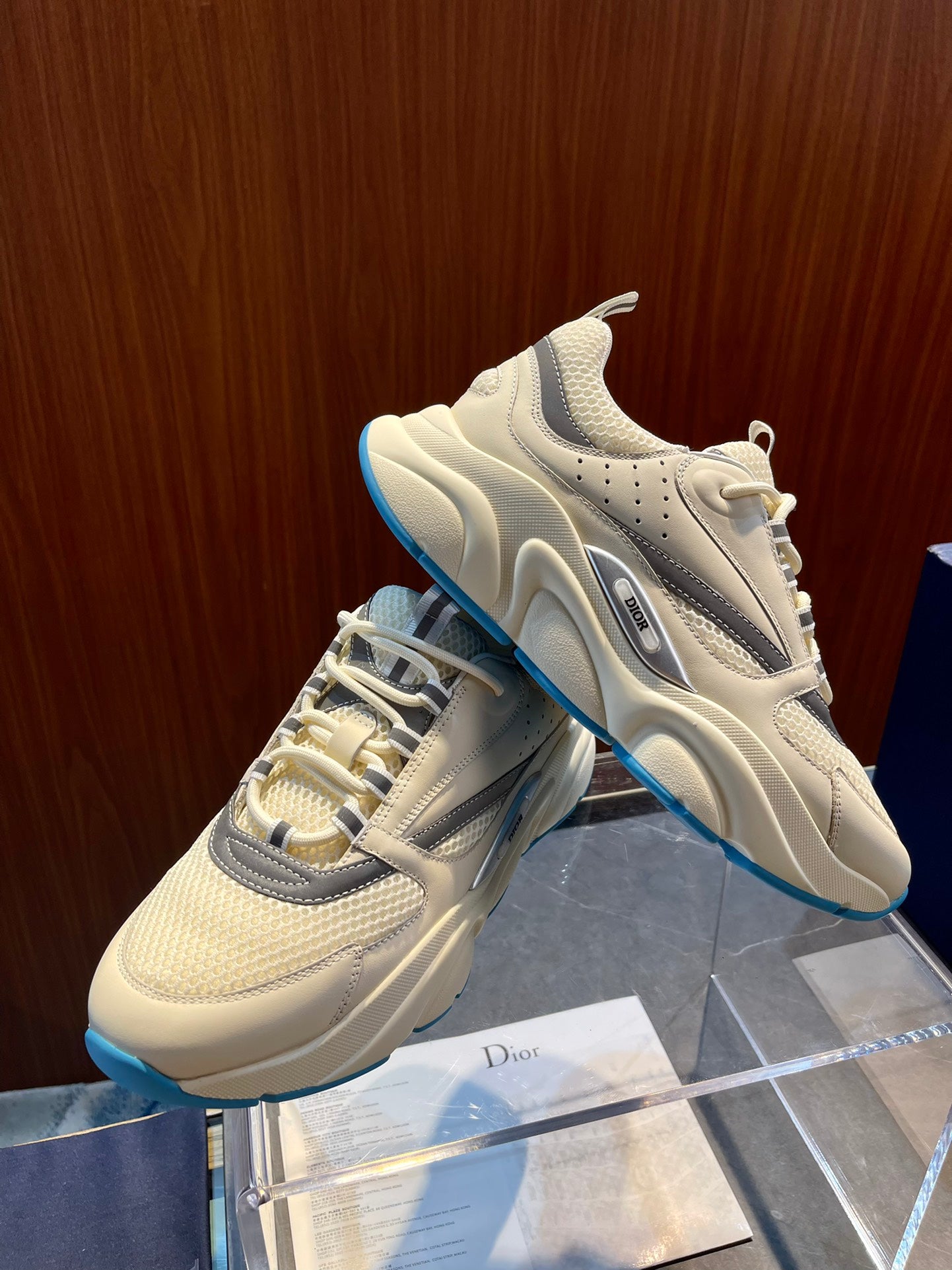 DIOR sneakers 143