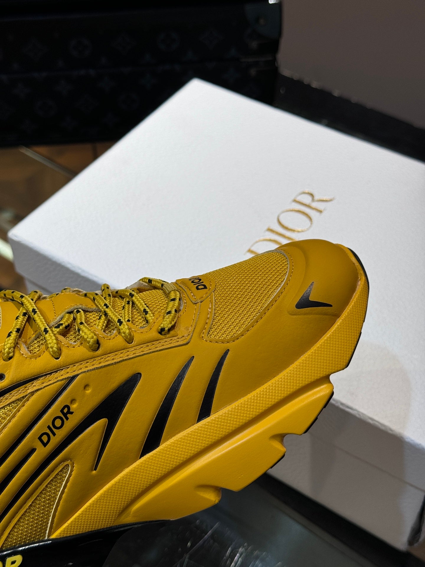 DIOR sneakers 150