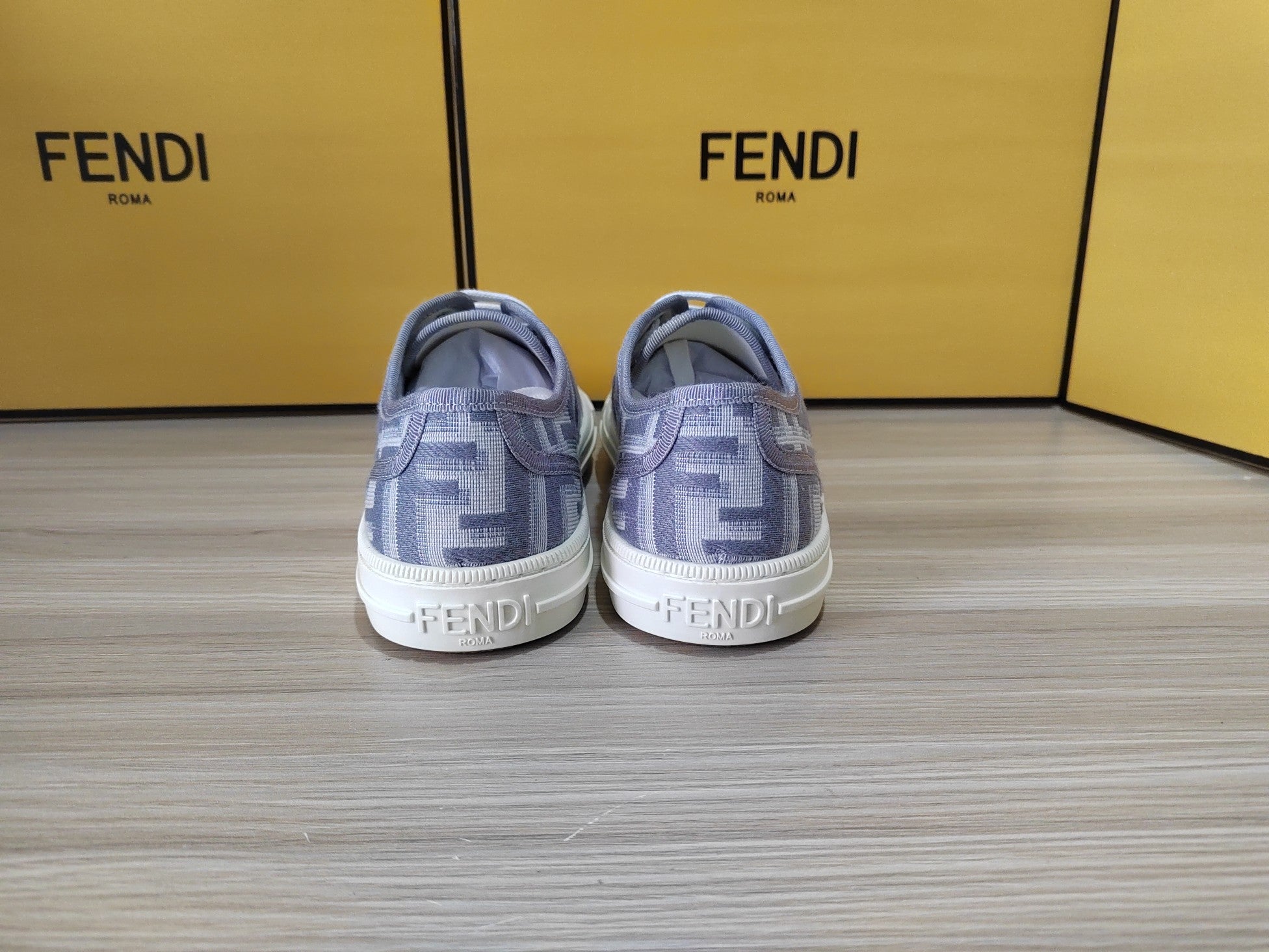 FENDI sneakers 2