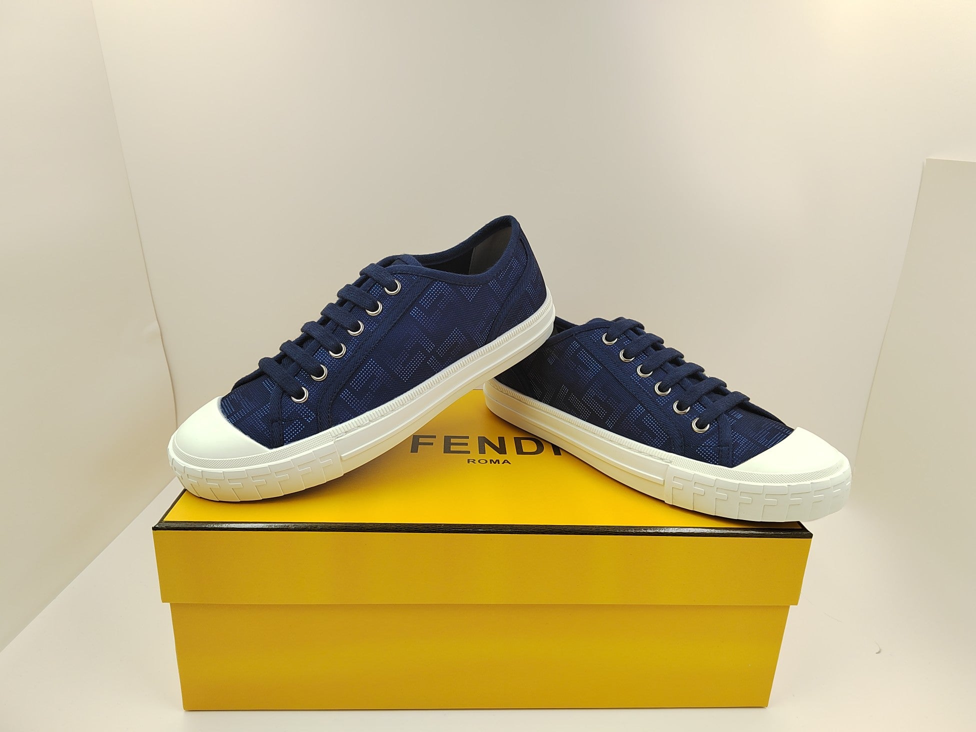 FENDI sneakers 6