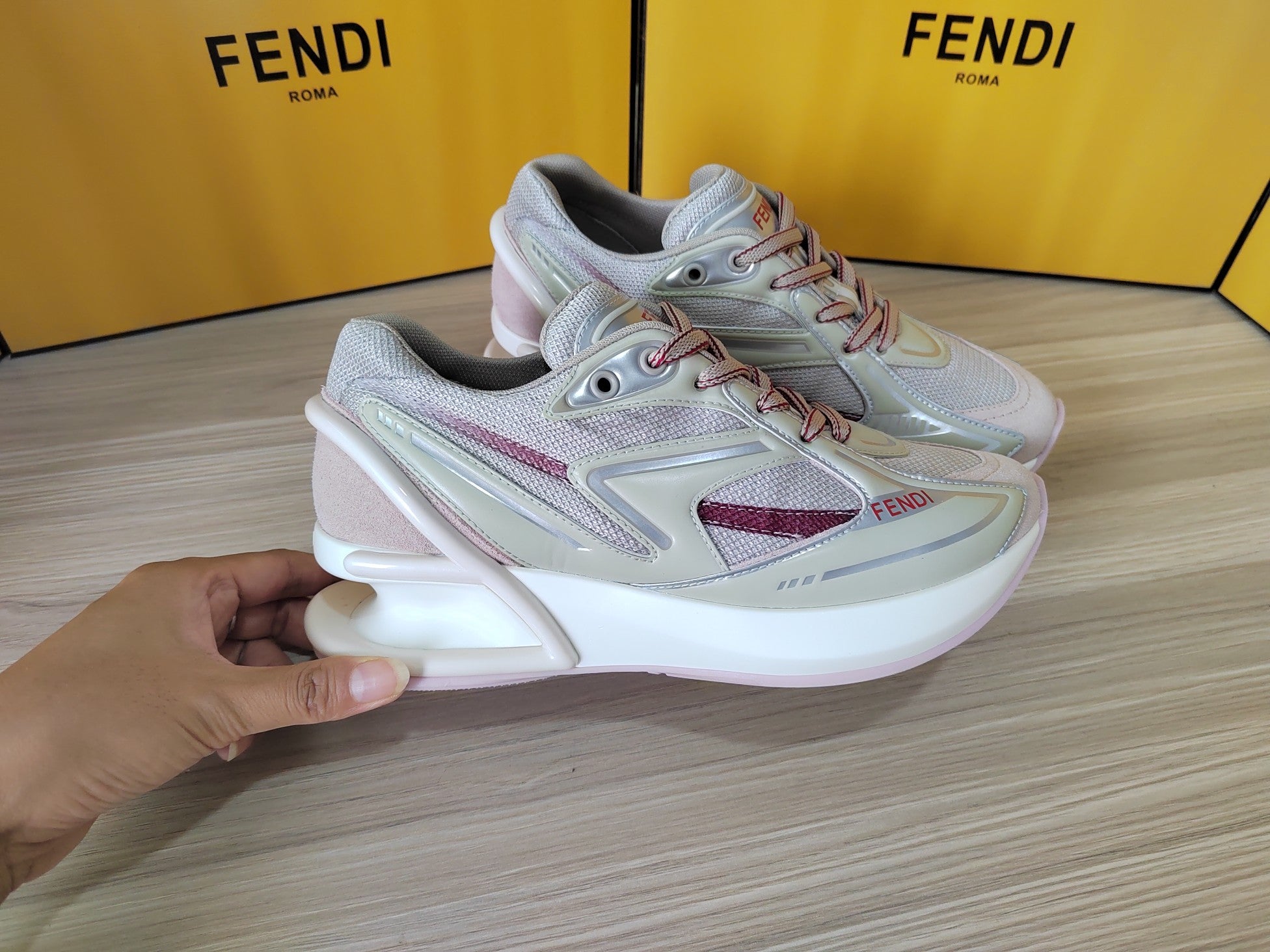 FENDI sneakers 8