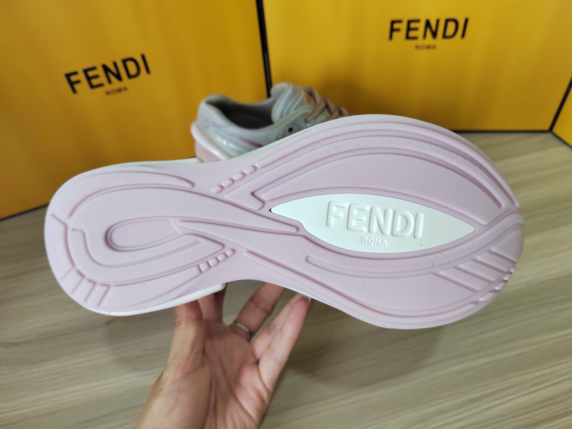 FENDI sneakers 8