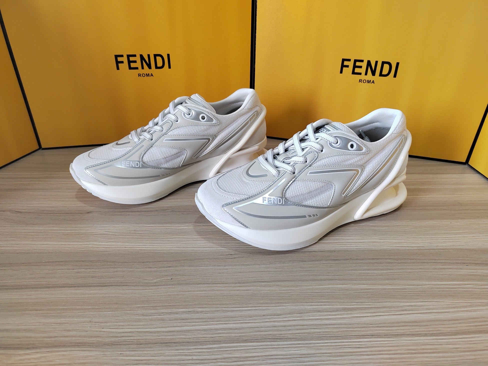 FENDI sneakers 9