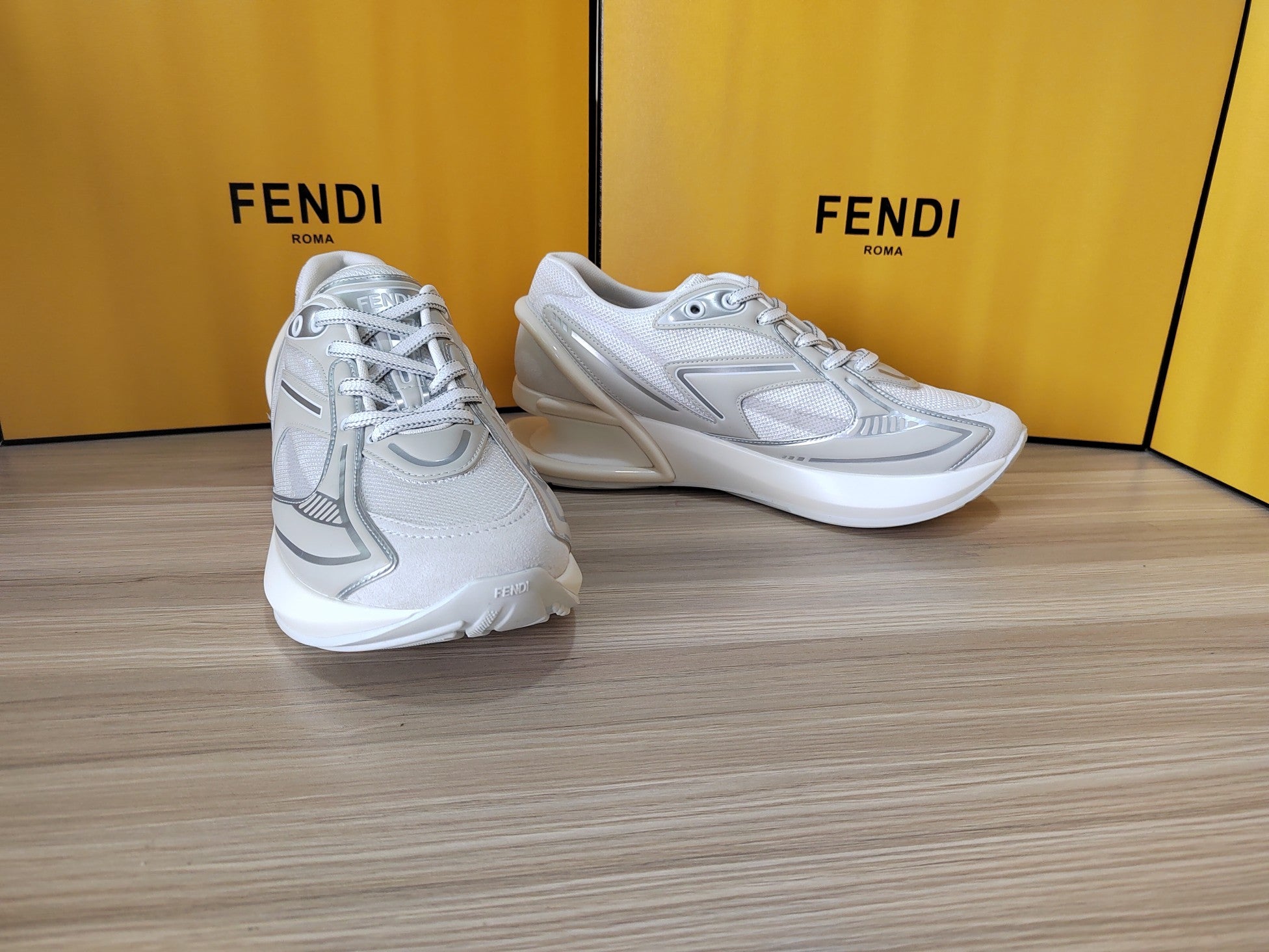 FENDI sneakers 9