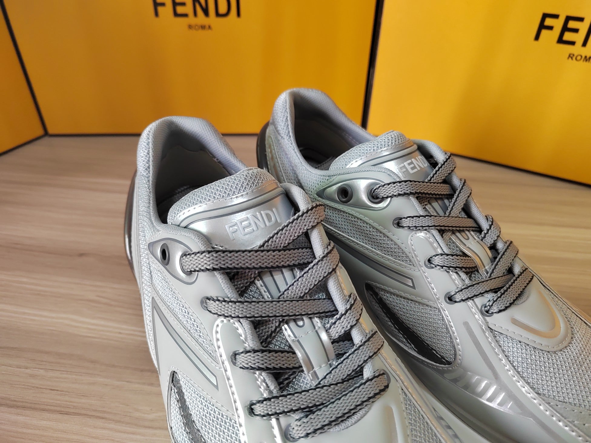 FENDI sneakers 10