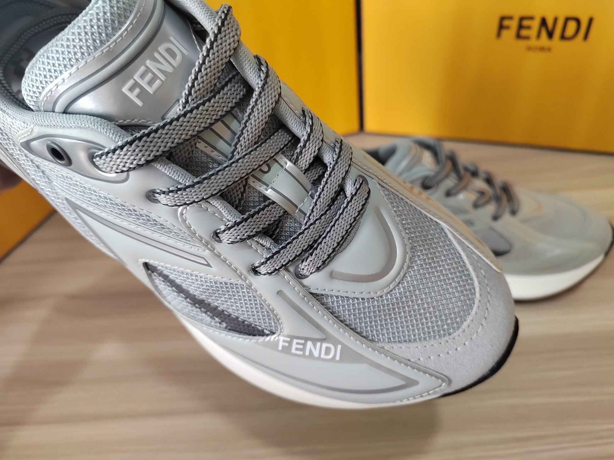 FENDI sneakers 10