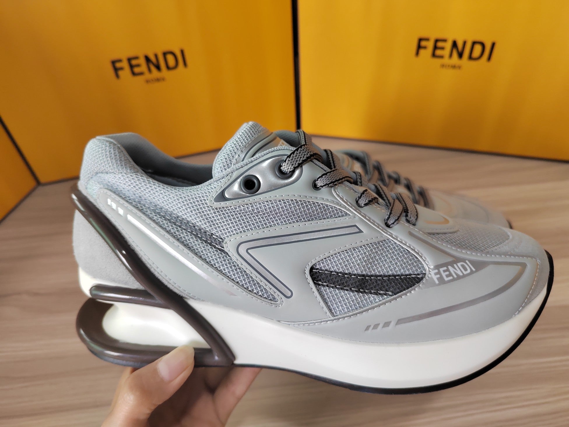 FENDI sneakers 10