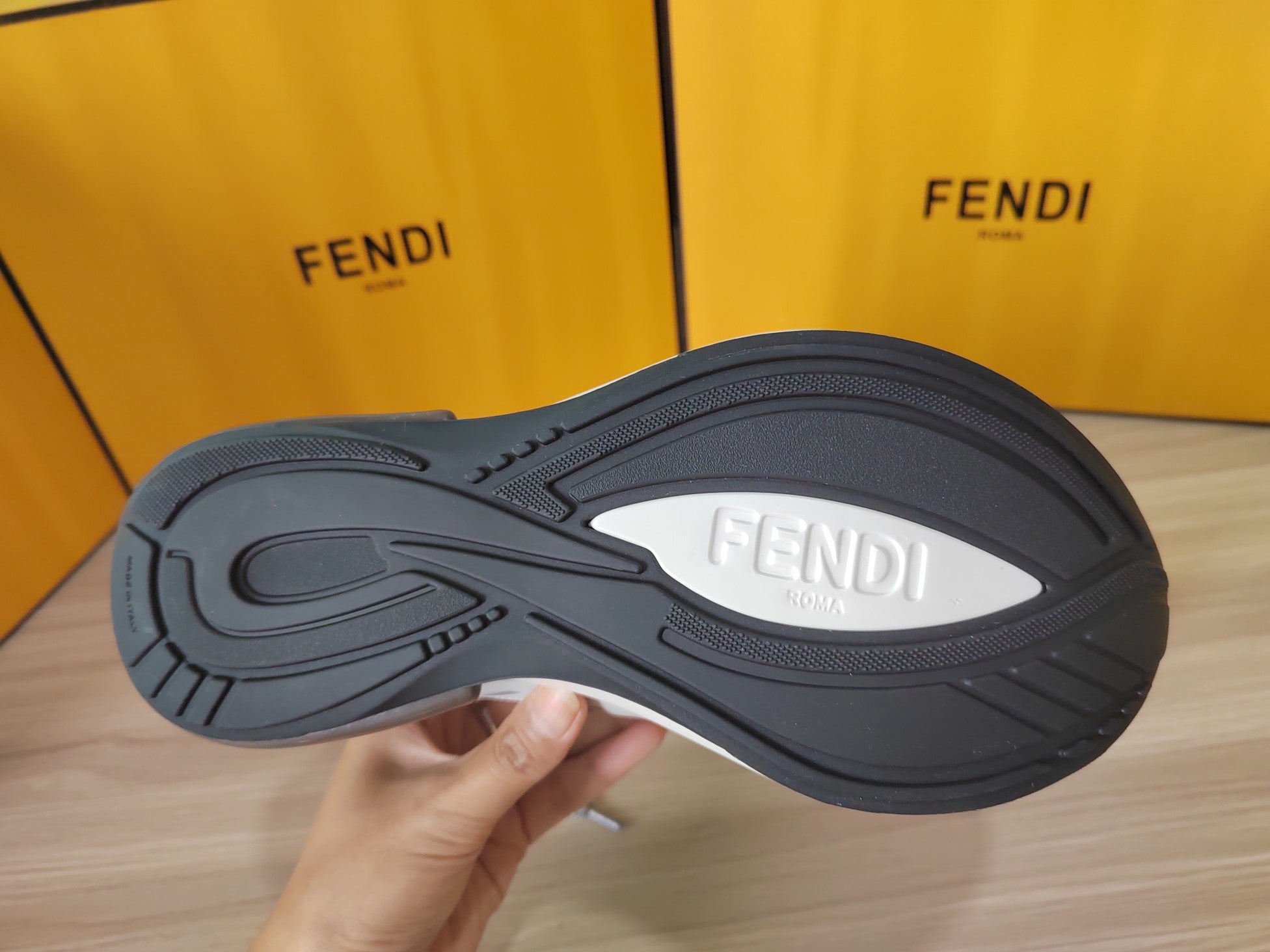 FENDI sneakers 10