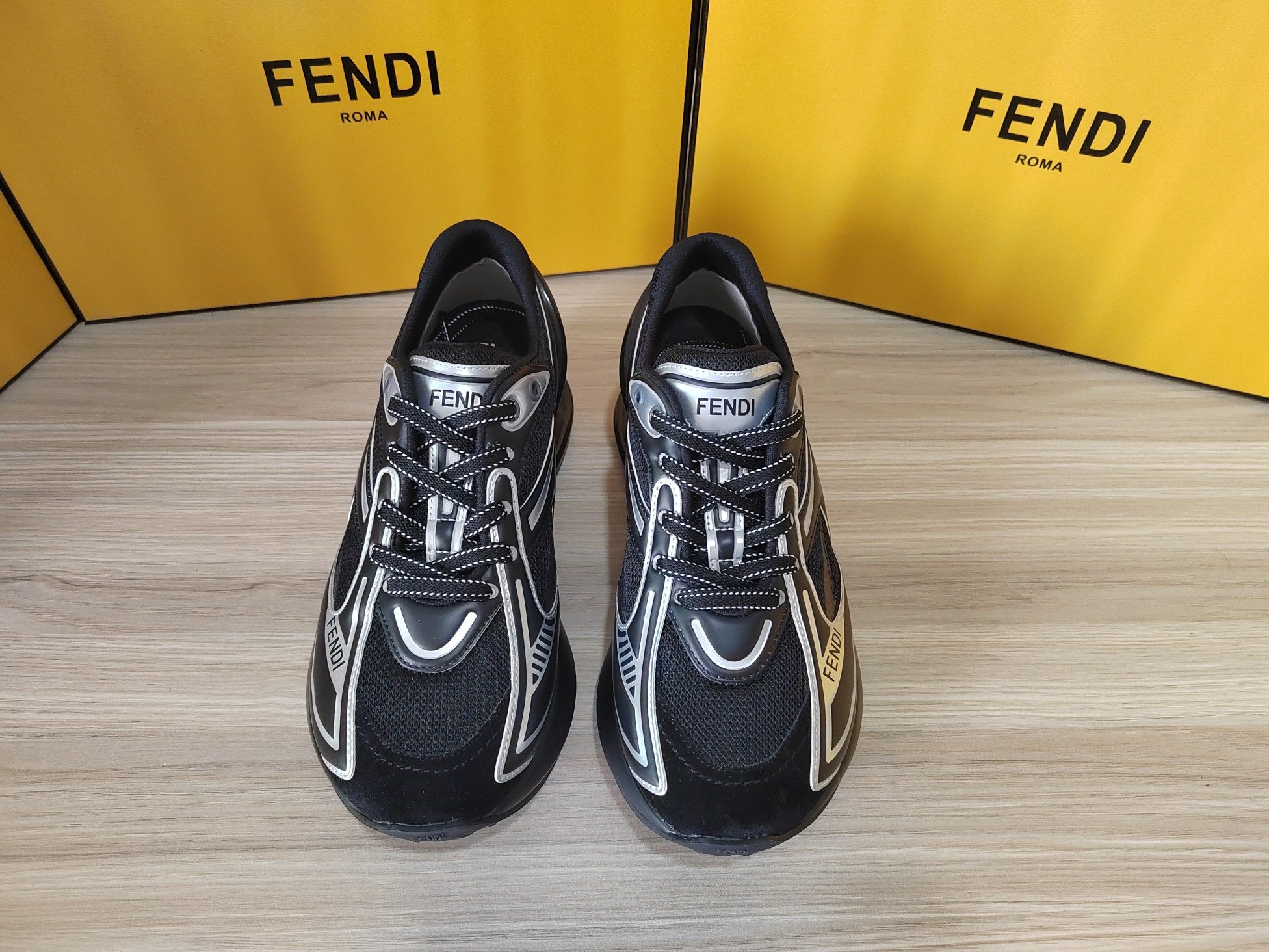 FENDI sneakers 11