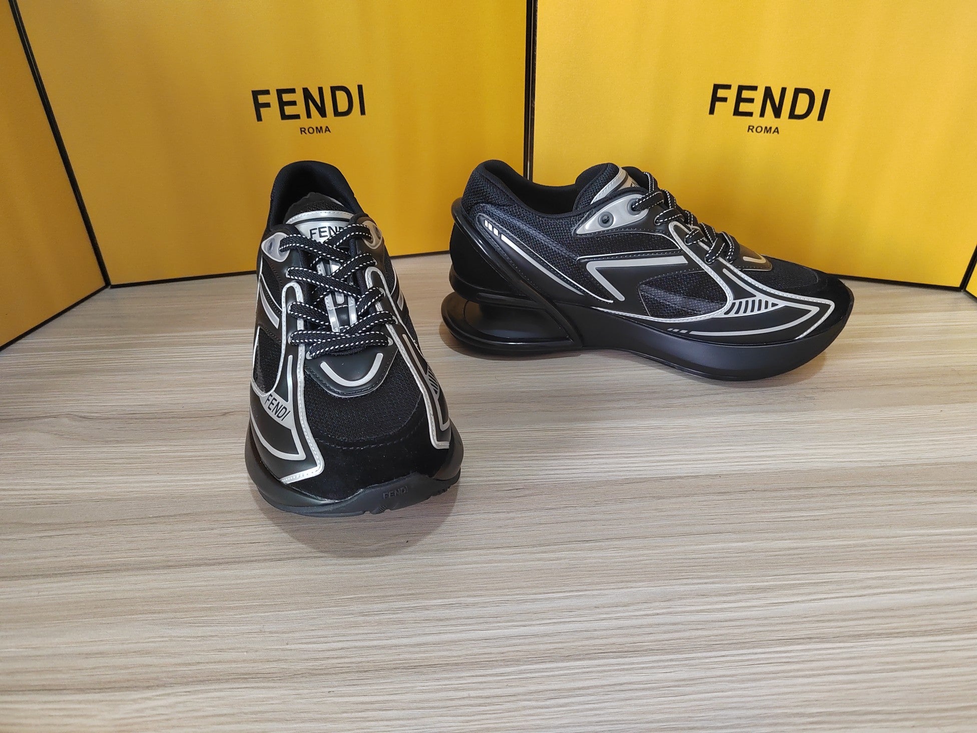 FENDI sneakers 11