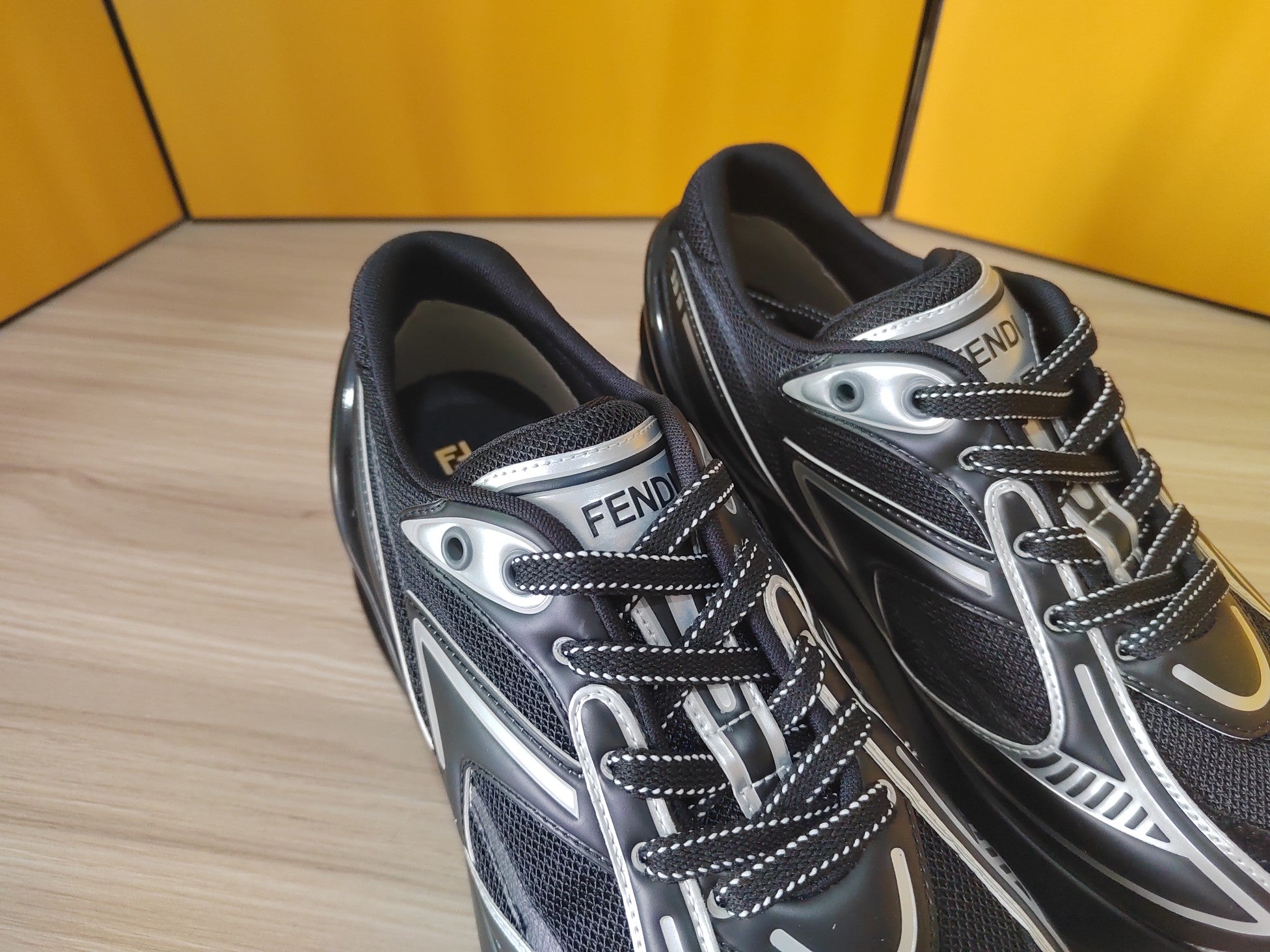 FENDI sneakers 11