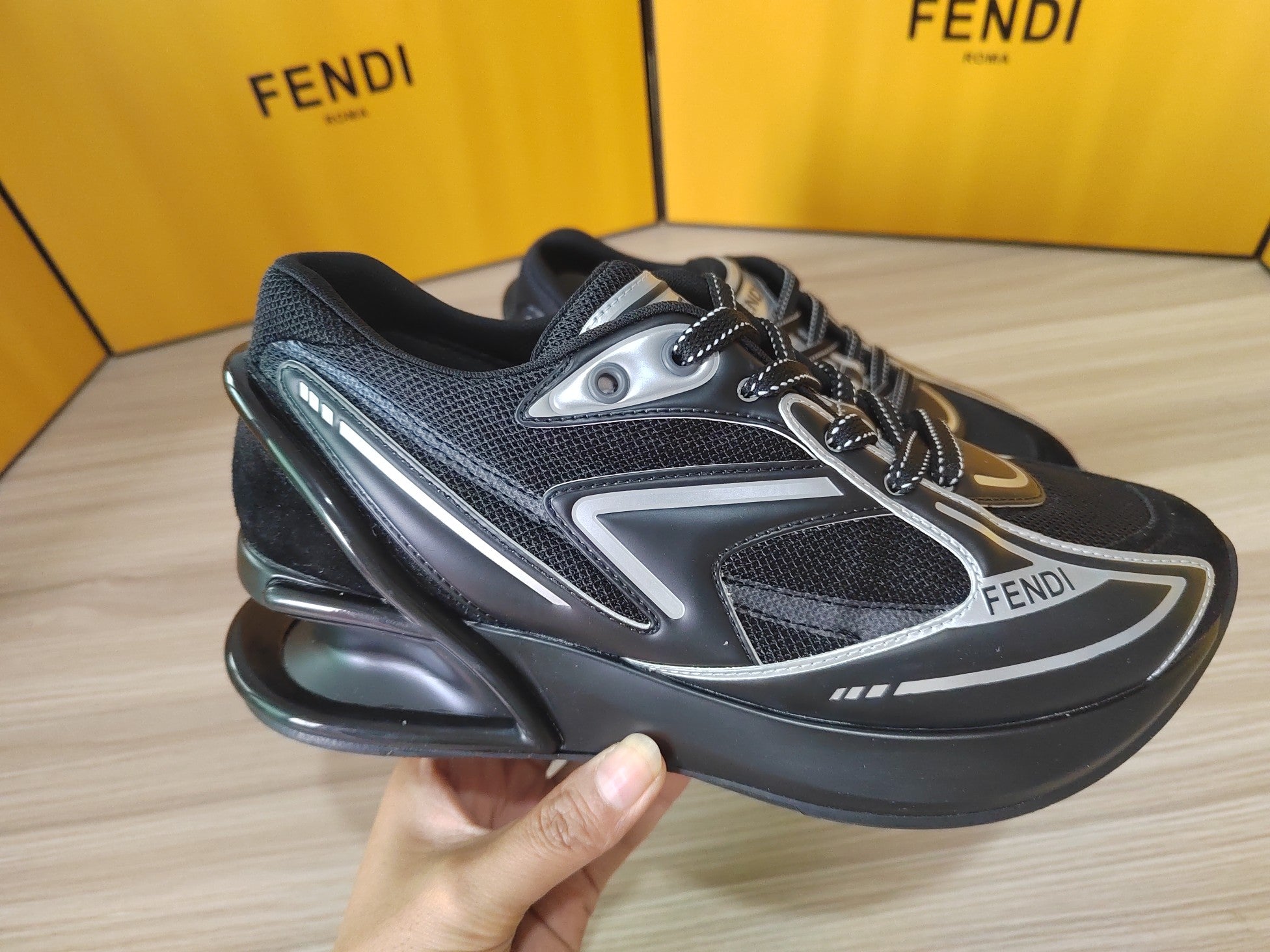 FENDI sneakers 11