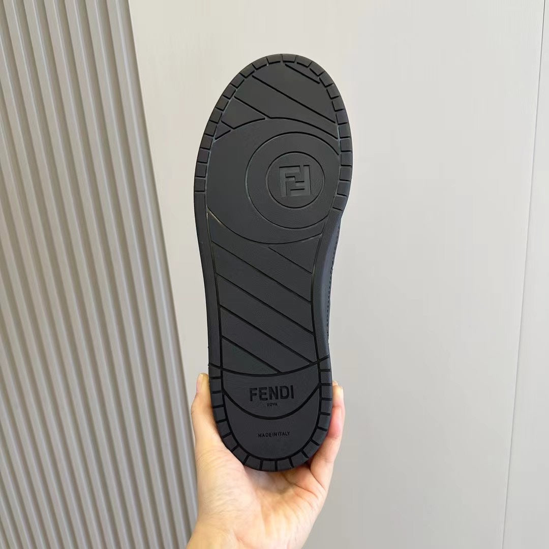 FENDI sneakers 13