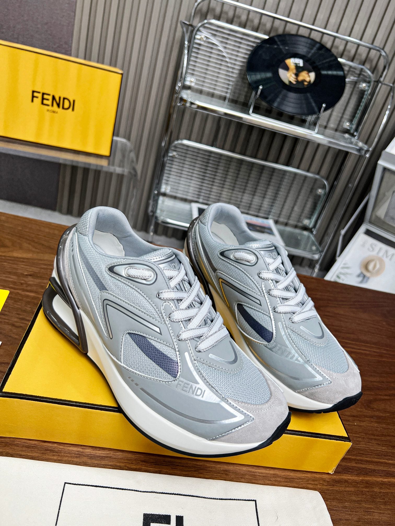 FENDI sneakers 15