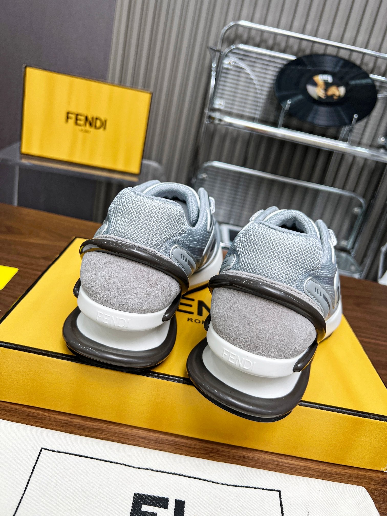 FENDI sneakers 15