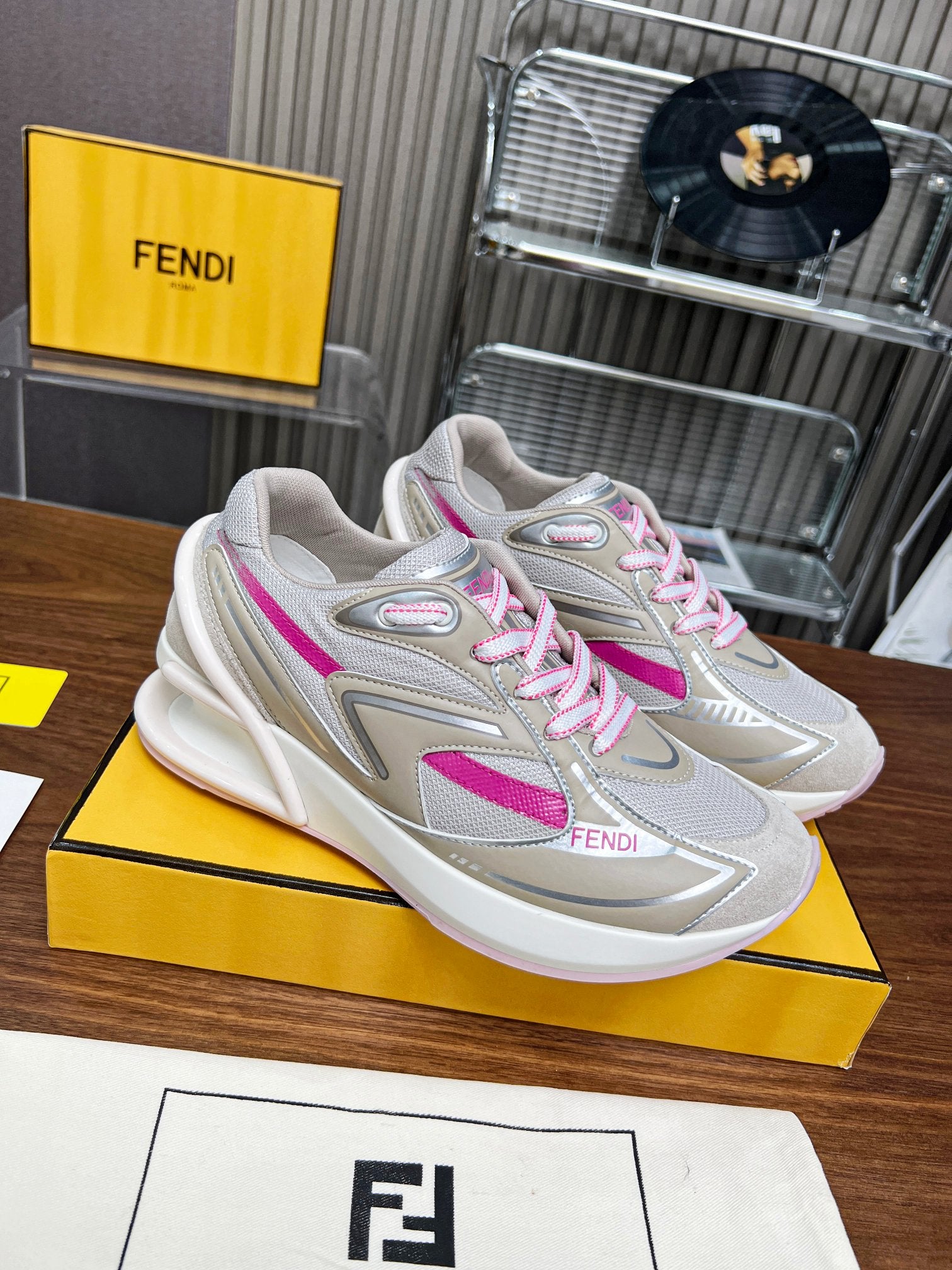 FENDI sneakers 17