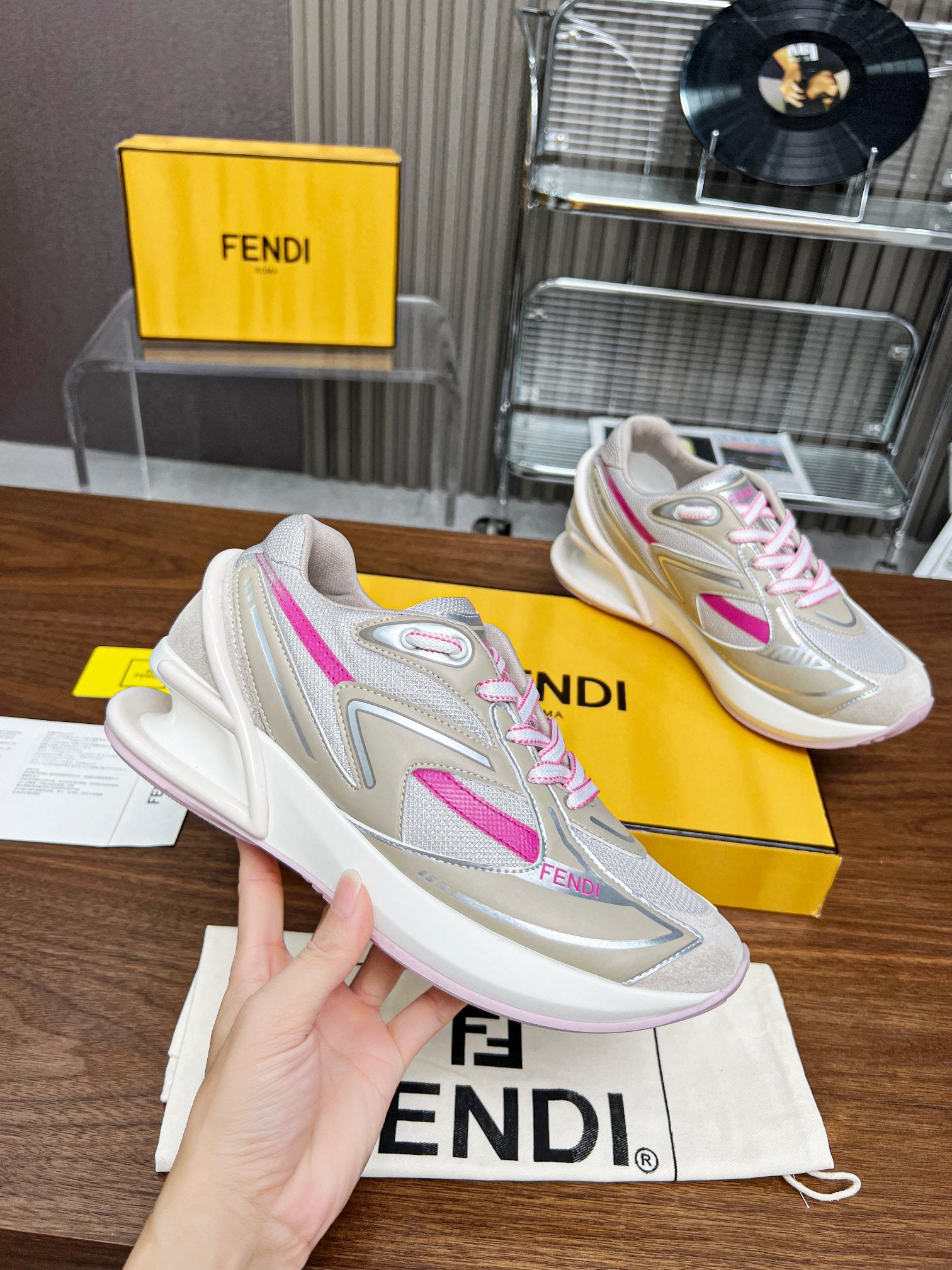 FENDI sneakers 17