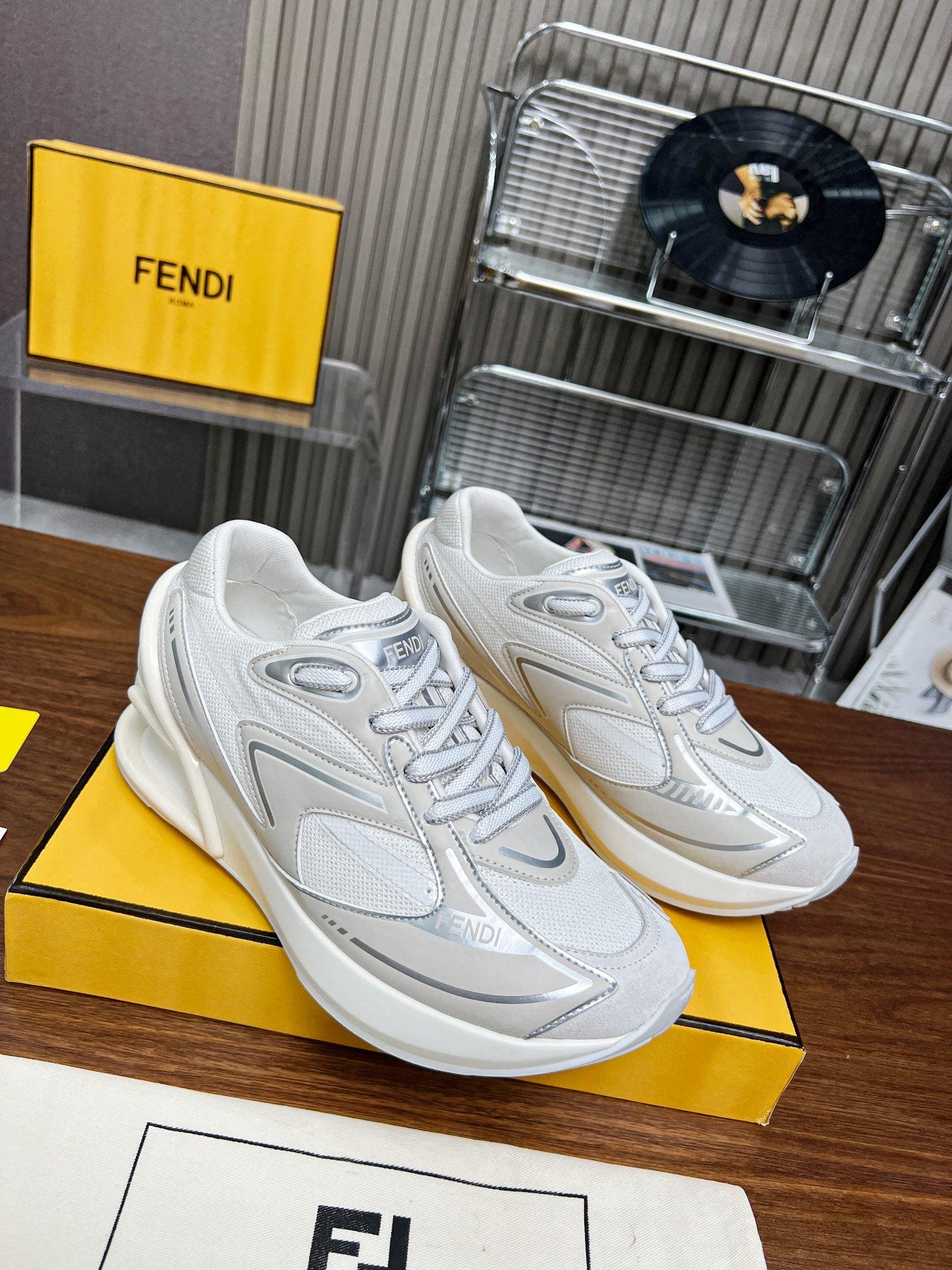 FENDI sneakers 18