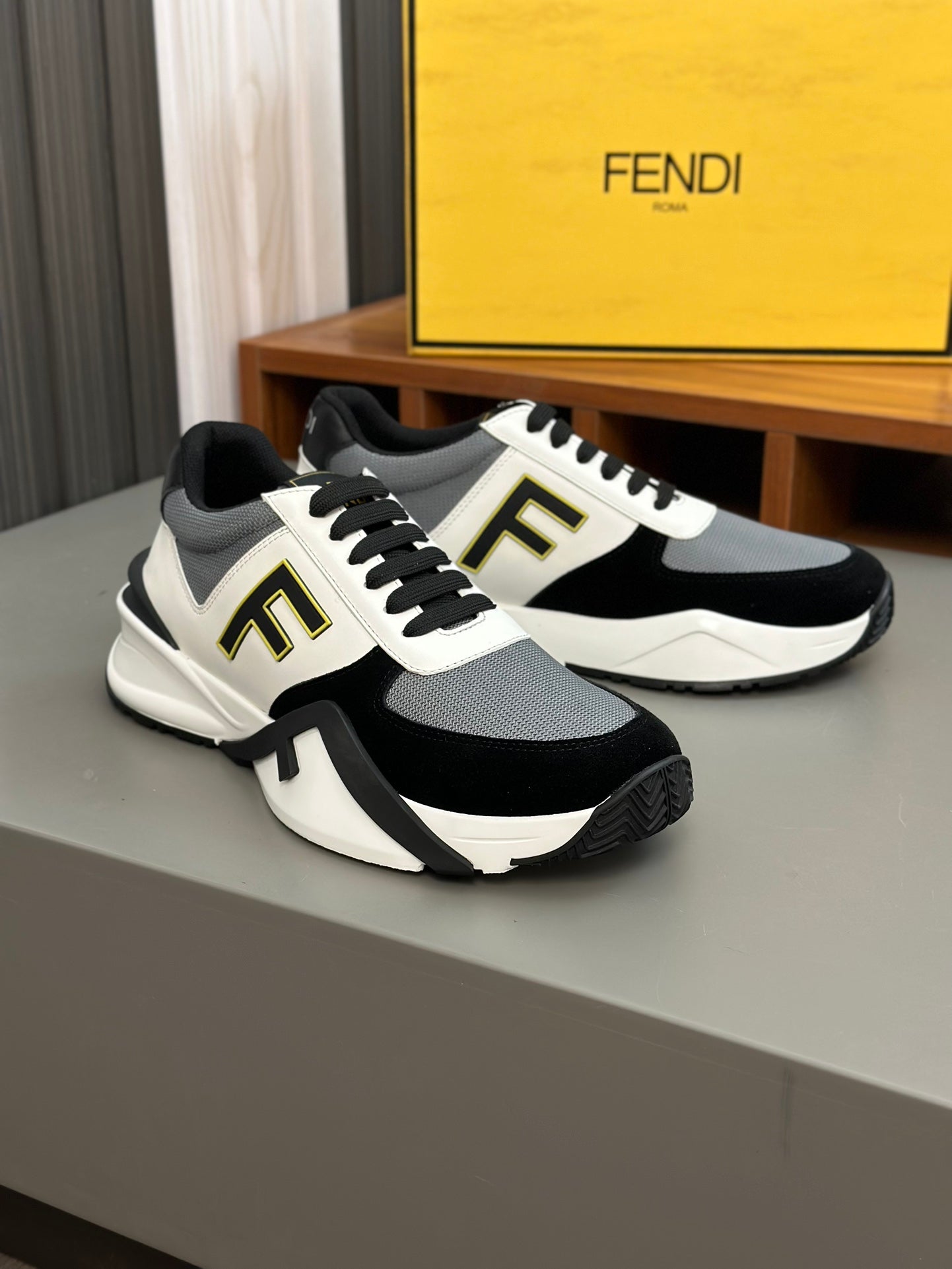 FENDI sneakers 19