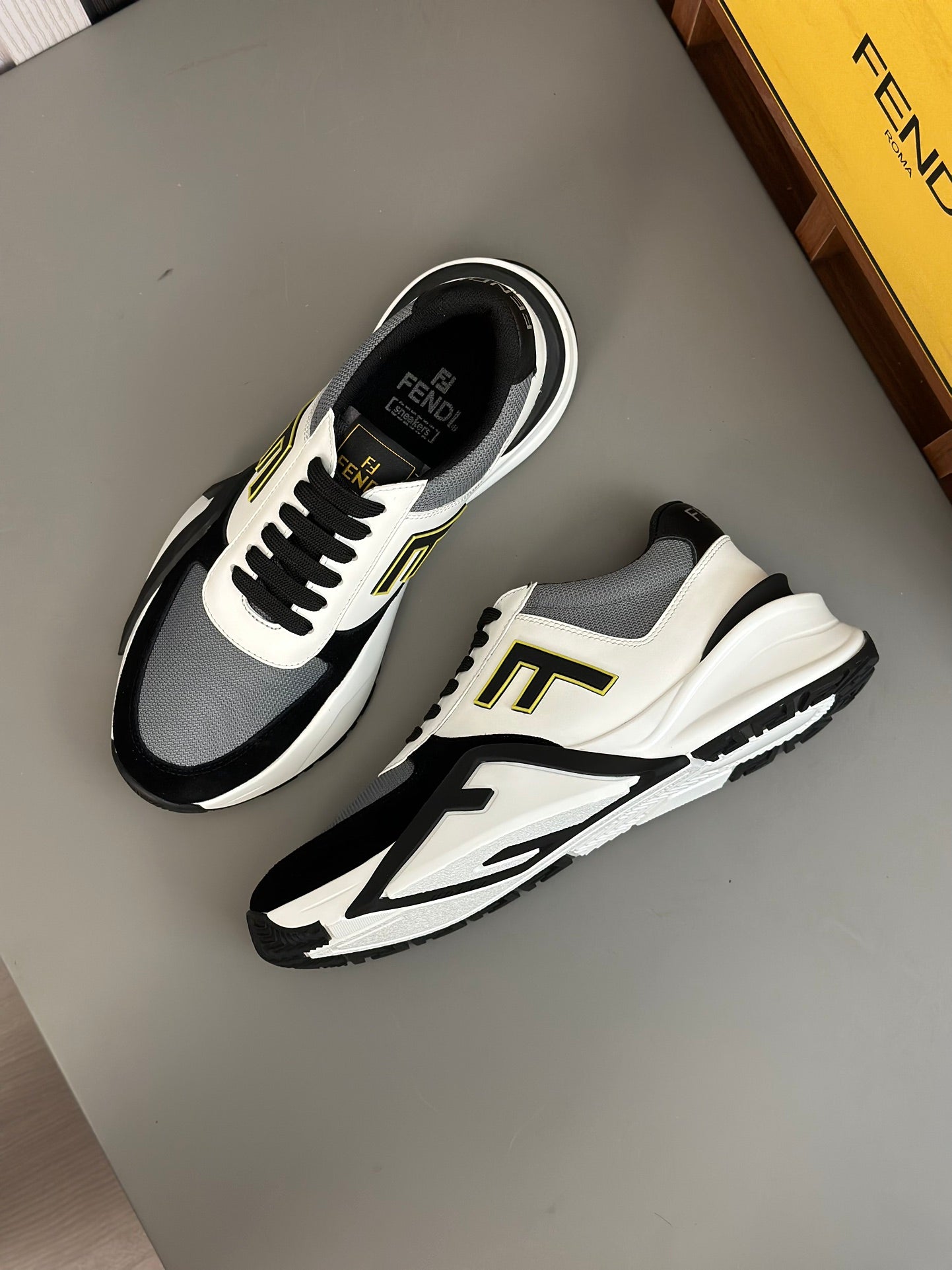 FENDI sneakers 19