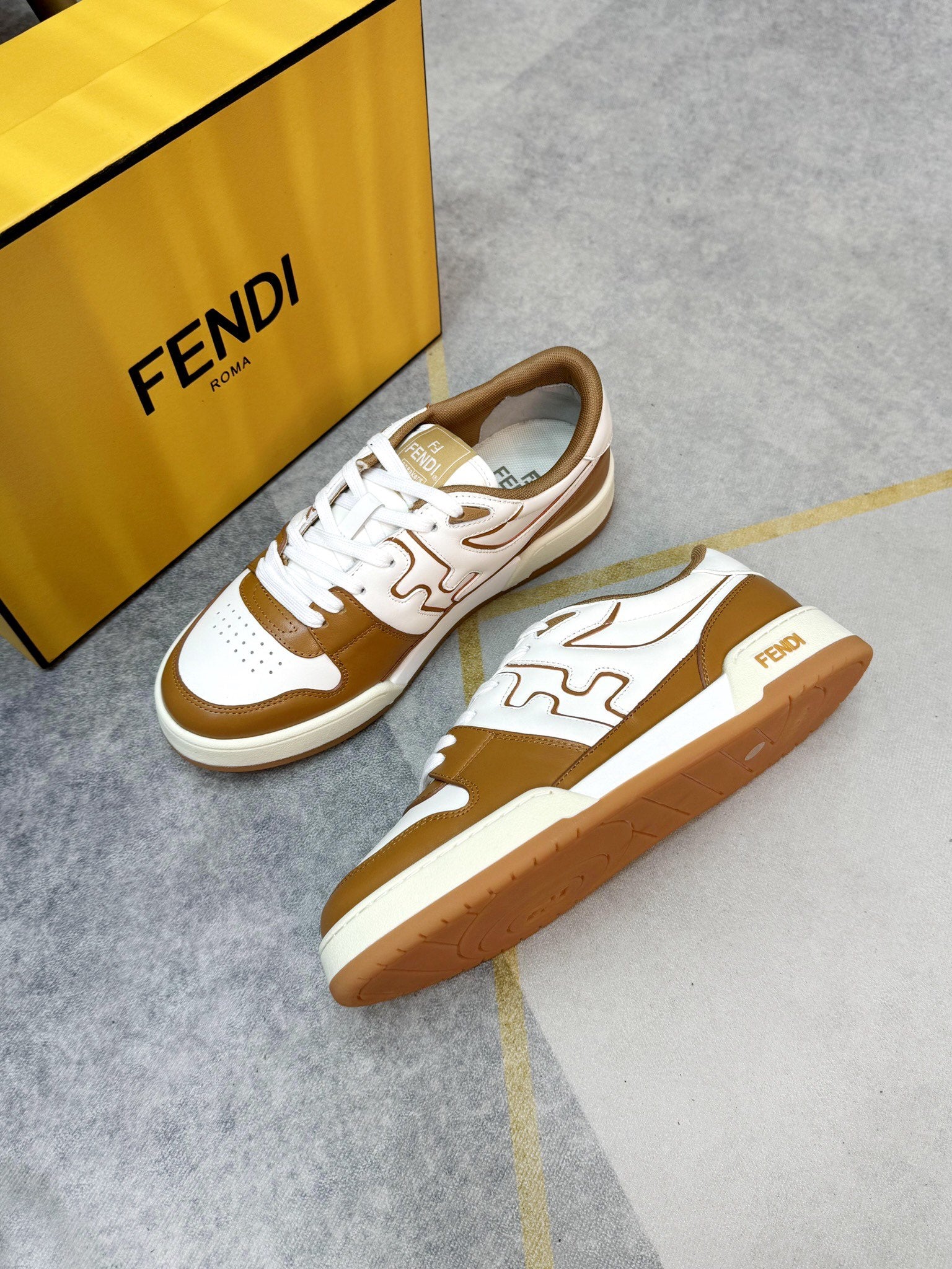 FENDI sneakers 22