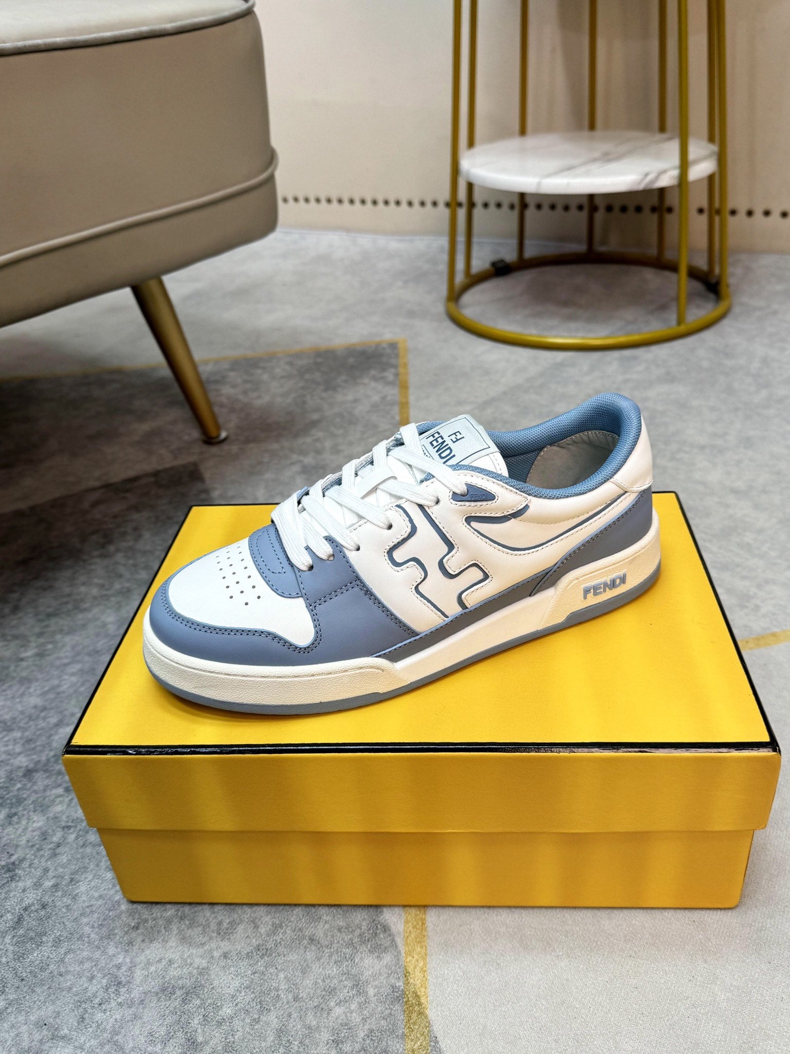 FENDI sneakers 23