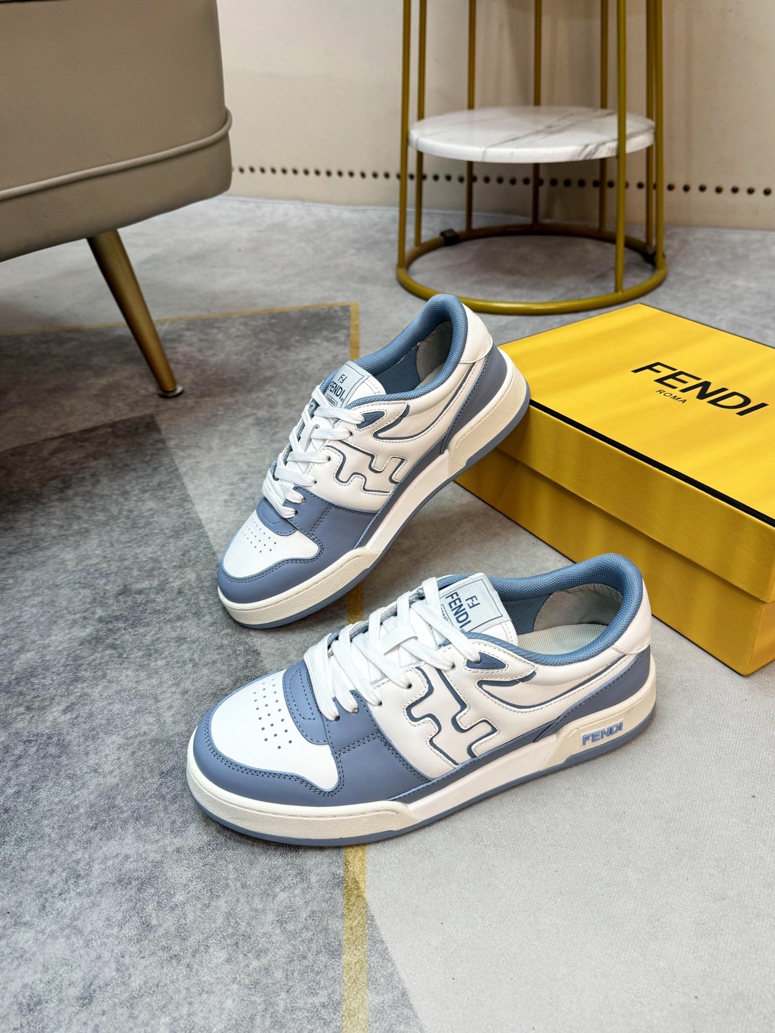 FENDI sneakers 23