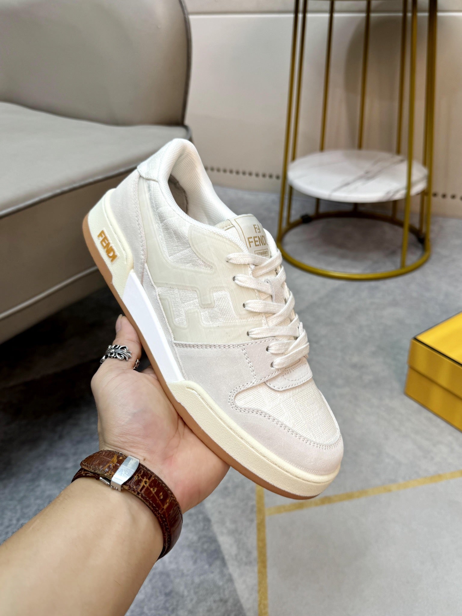 FENDI sneakers 25