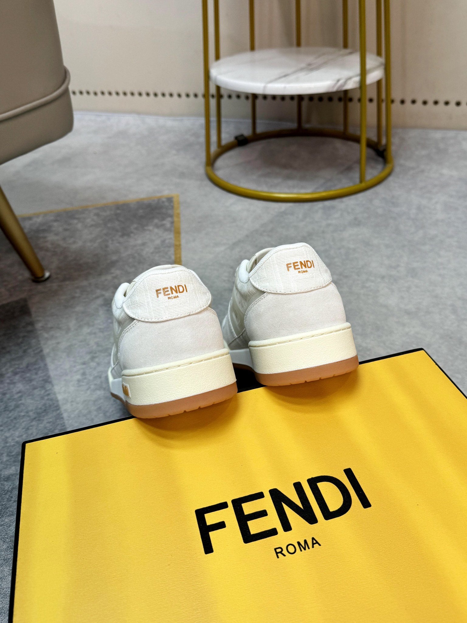 FENDI sneakers 25